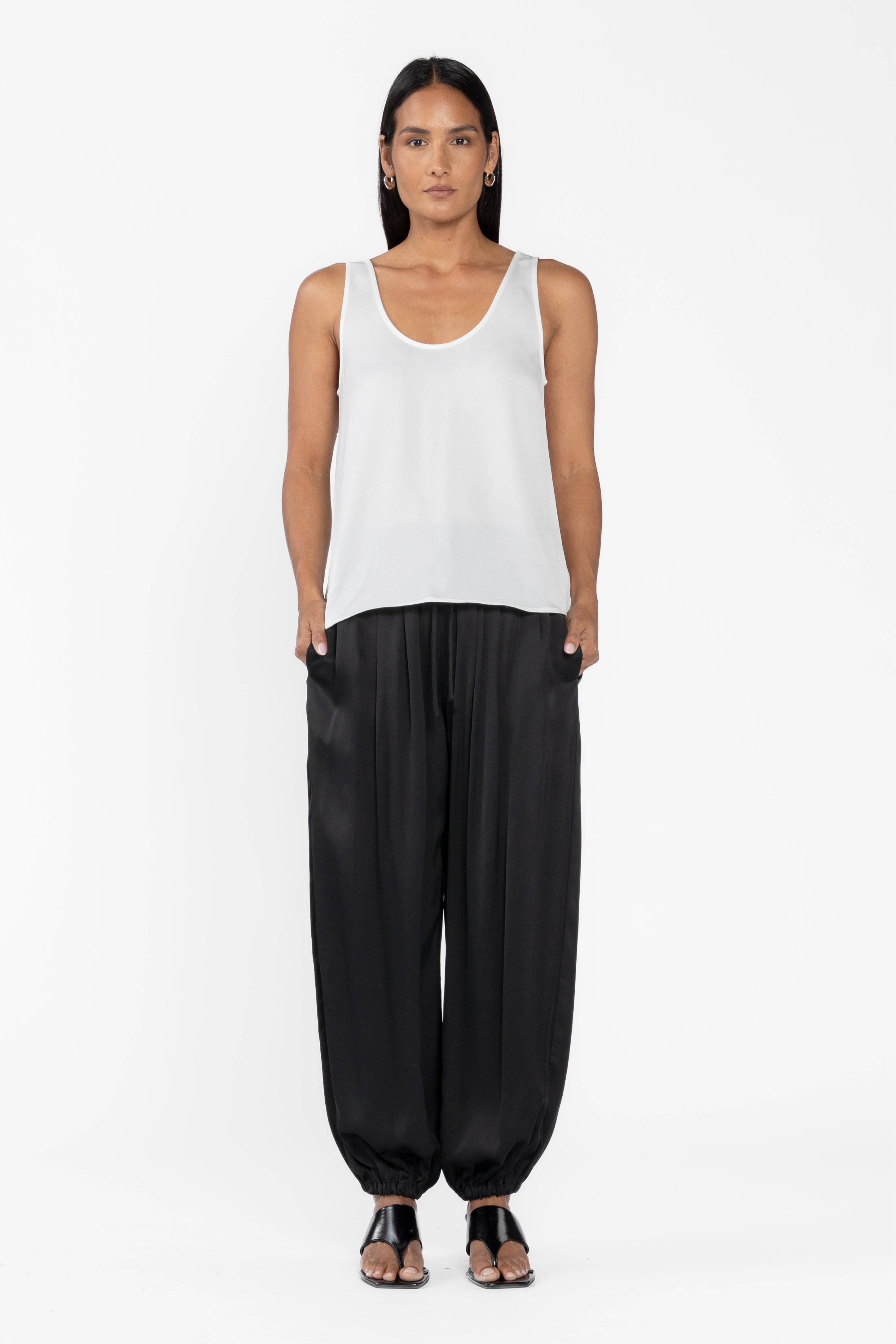 Anna Scoop Neck Cami - White