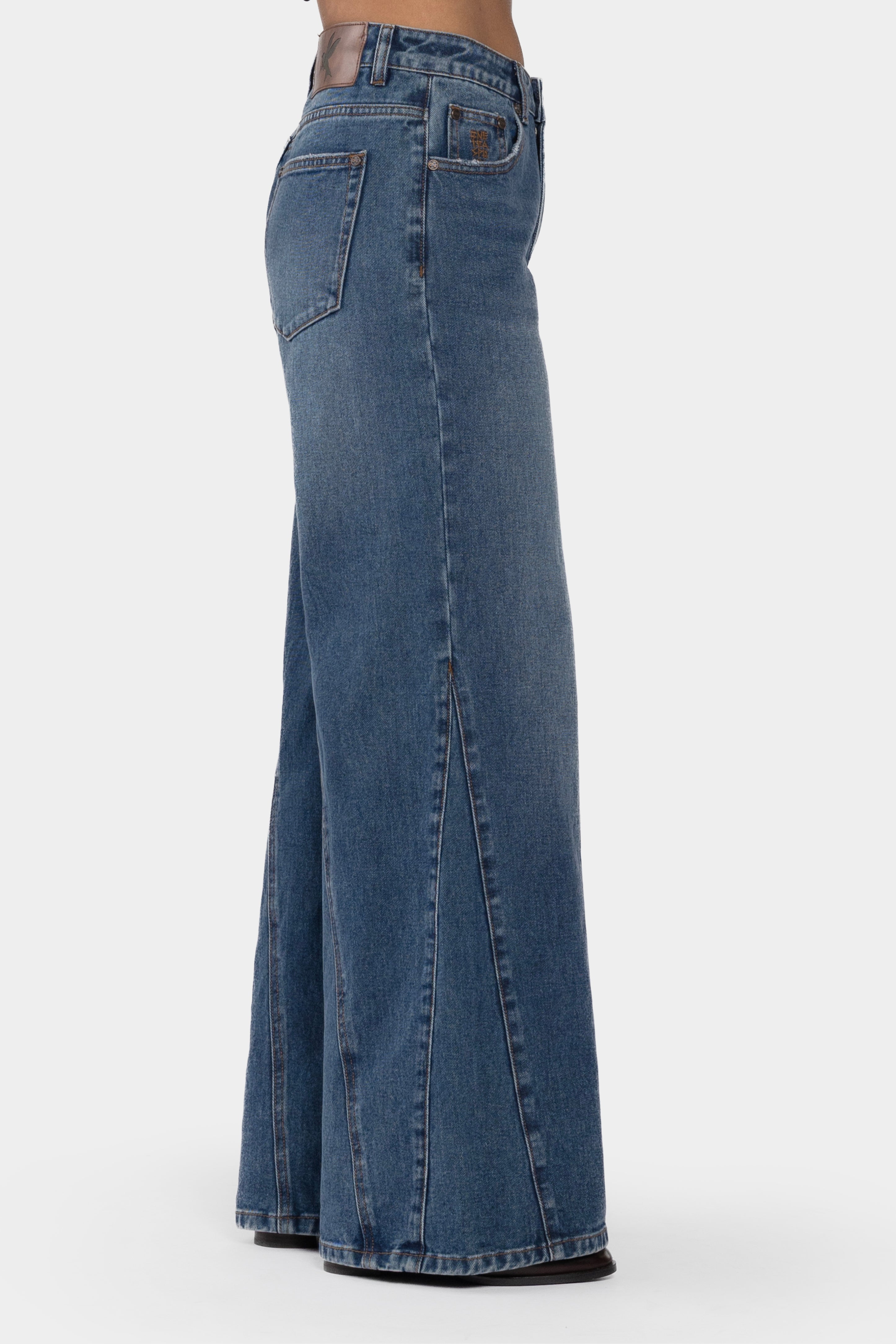 Cruisers Mid Waist Bootcut Flare Denim Jeans
