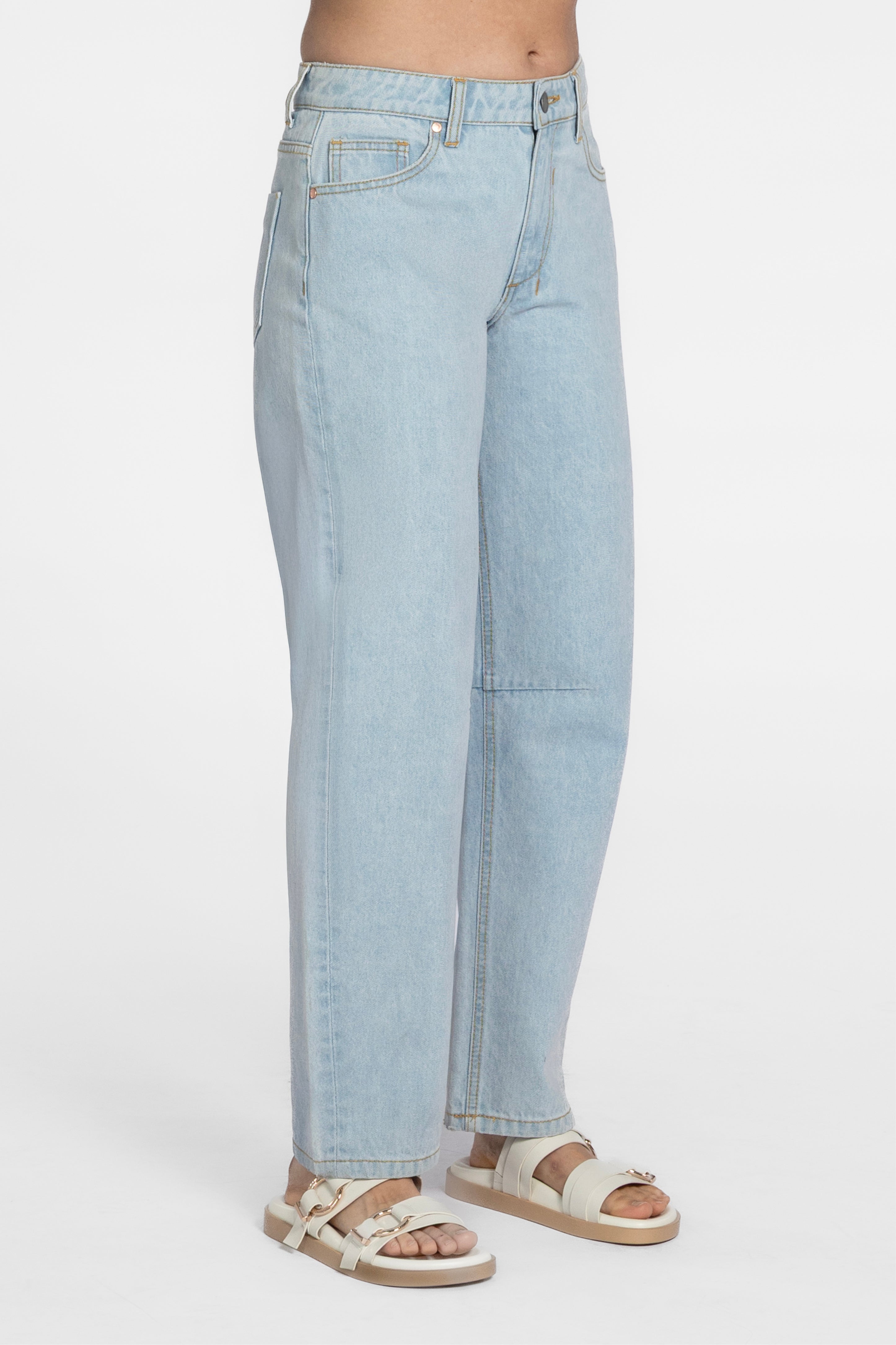 Chloe Mid Rise Barrel Jean