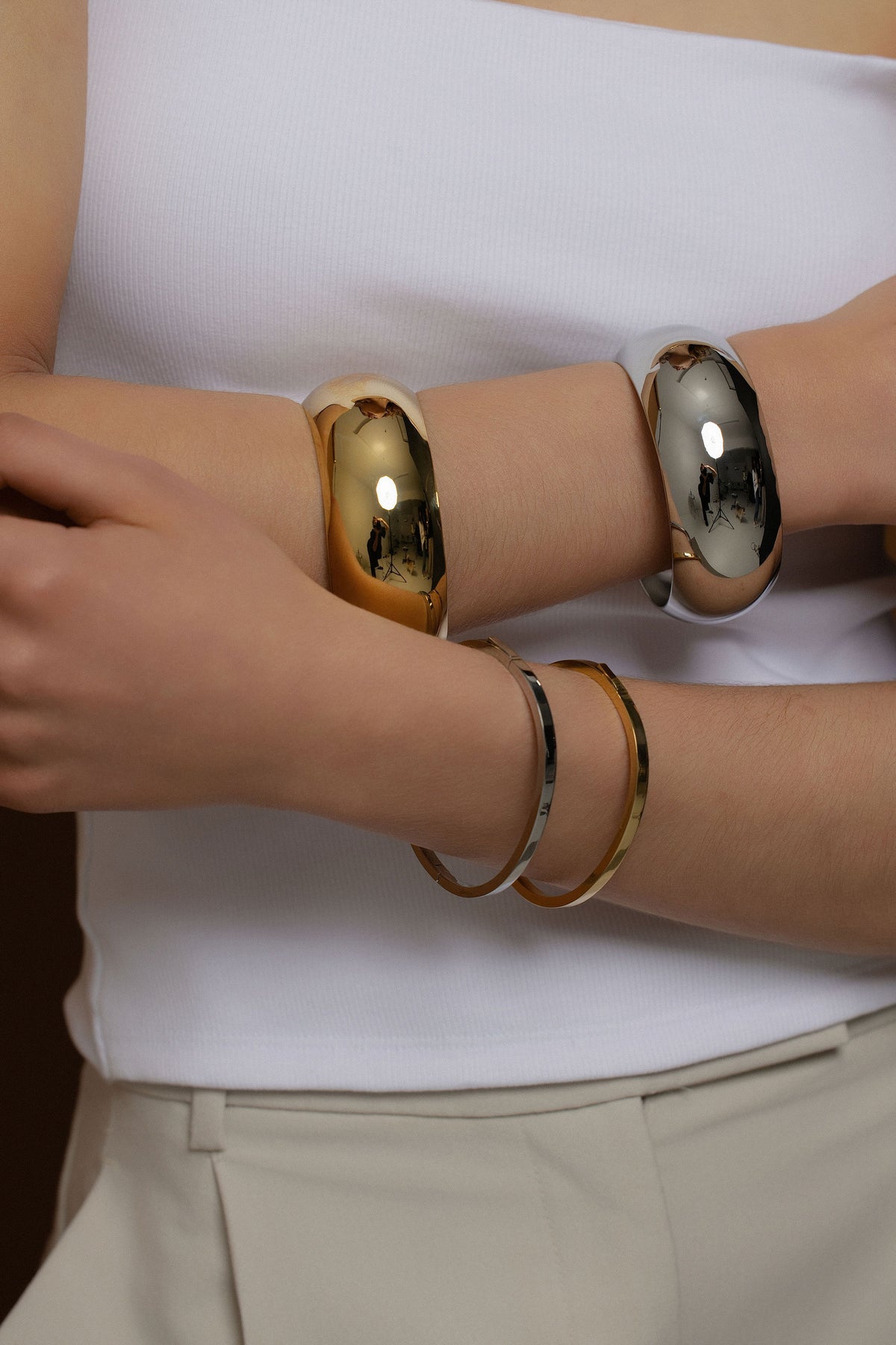 Globe Cuff