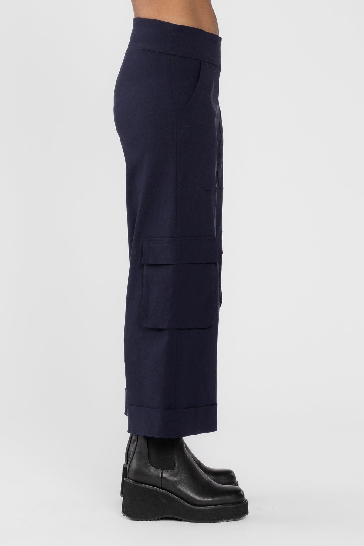 Jaxon Wide Leg Cropped Cargo Pant
