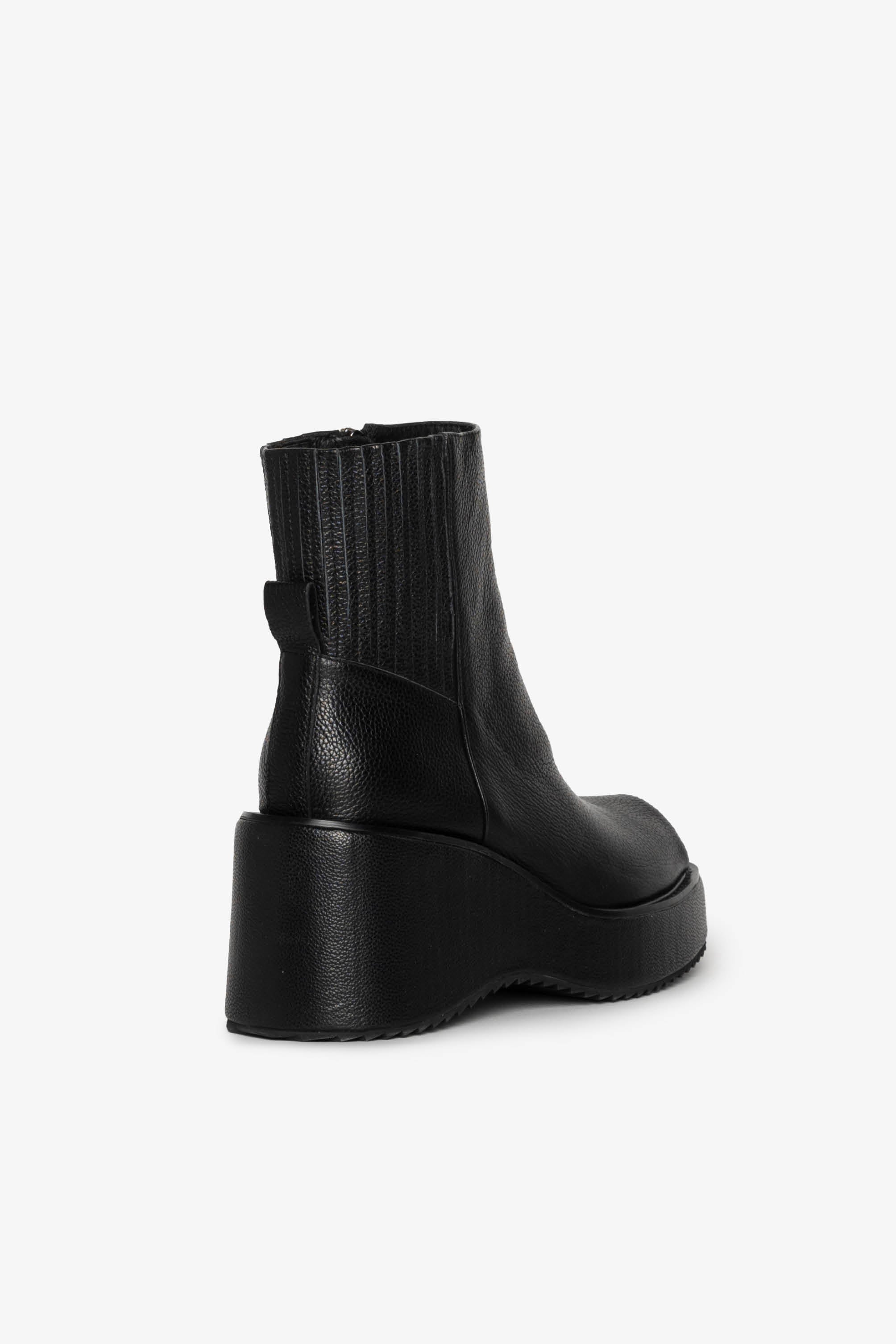 Meghan Platform Boot