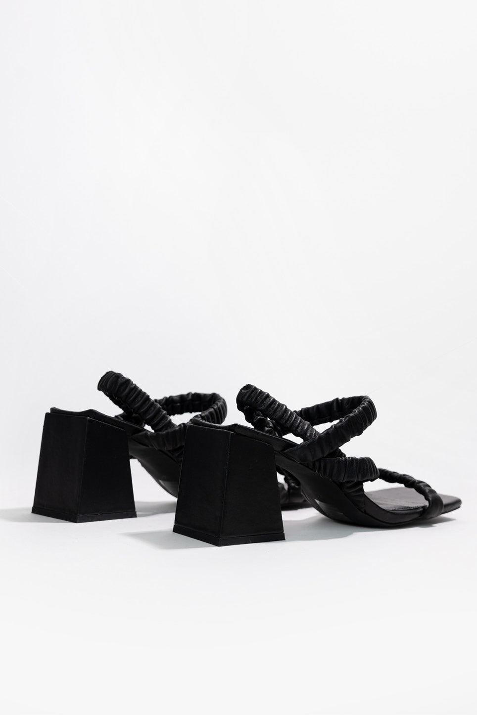 Mia Heel