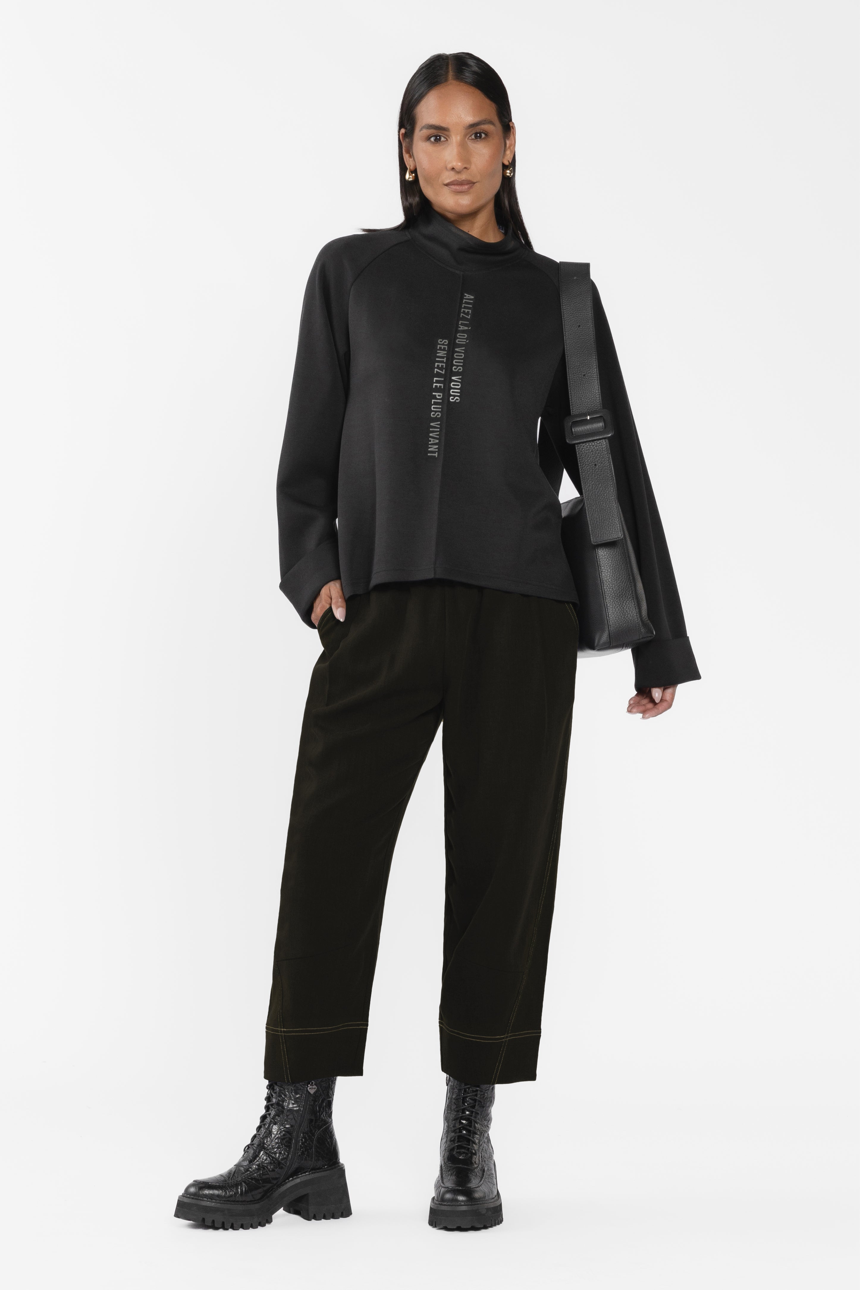 Pria Barrel Leg Pant