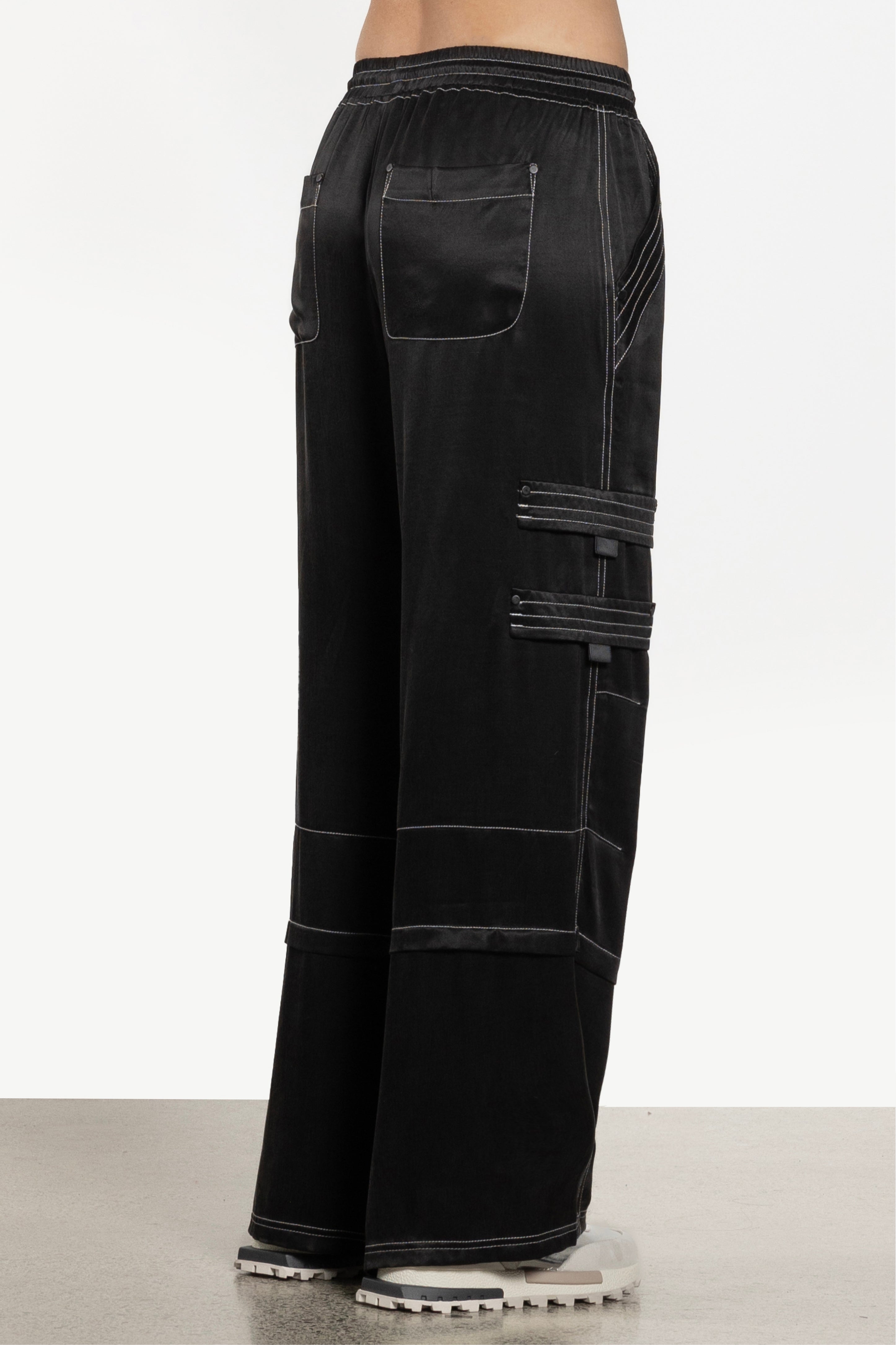 Hayden Wide Leg Jogger Pant