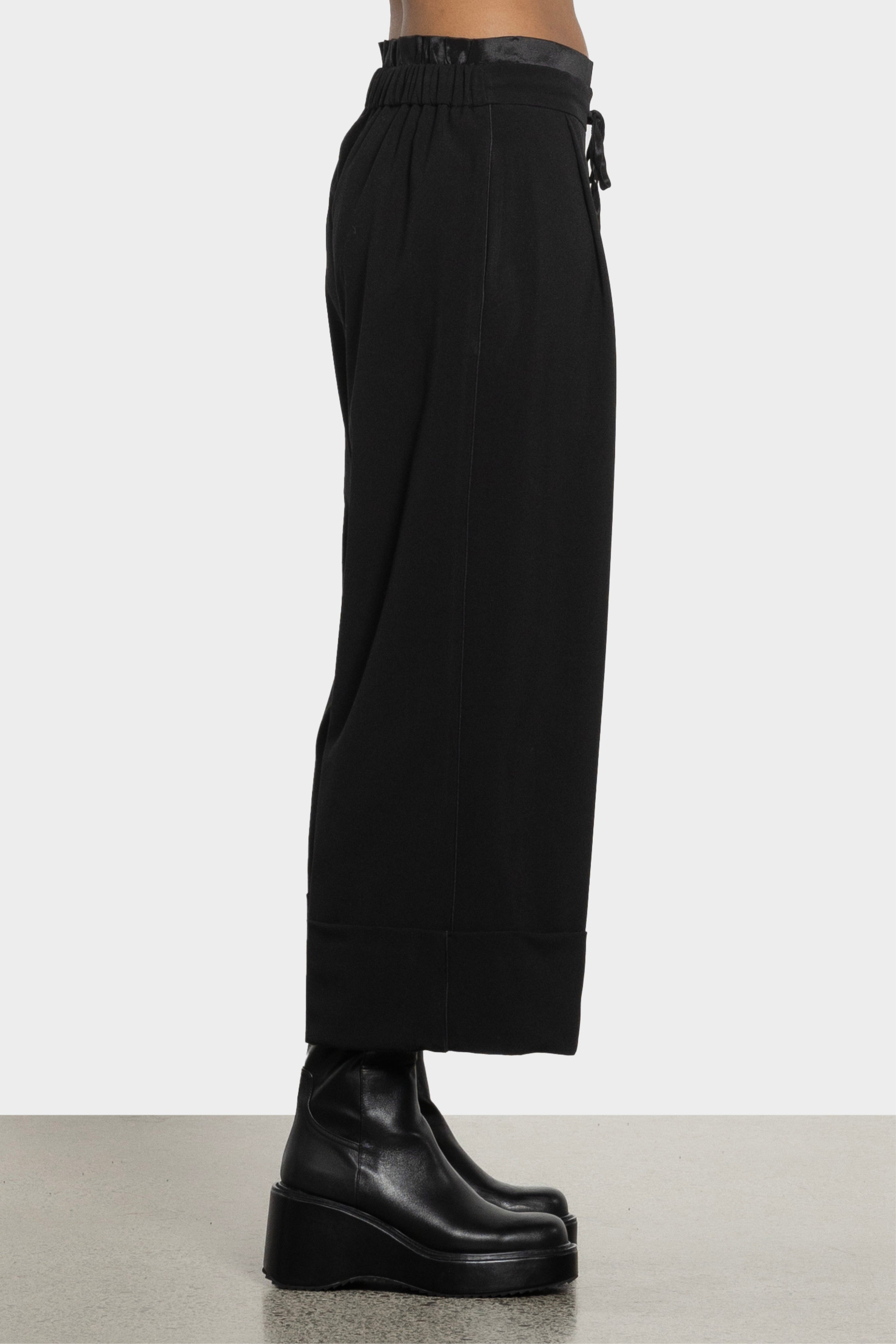 Lanzo Wide Leg Cropped Pant