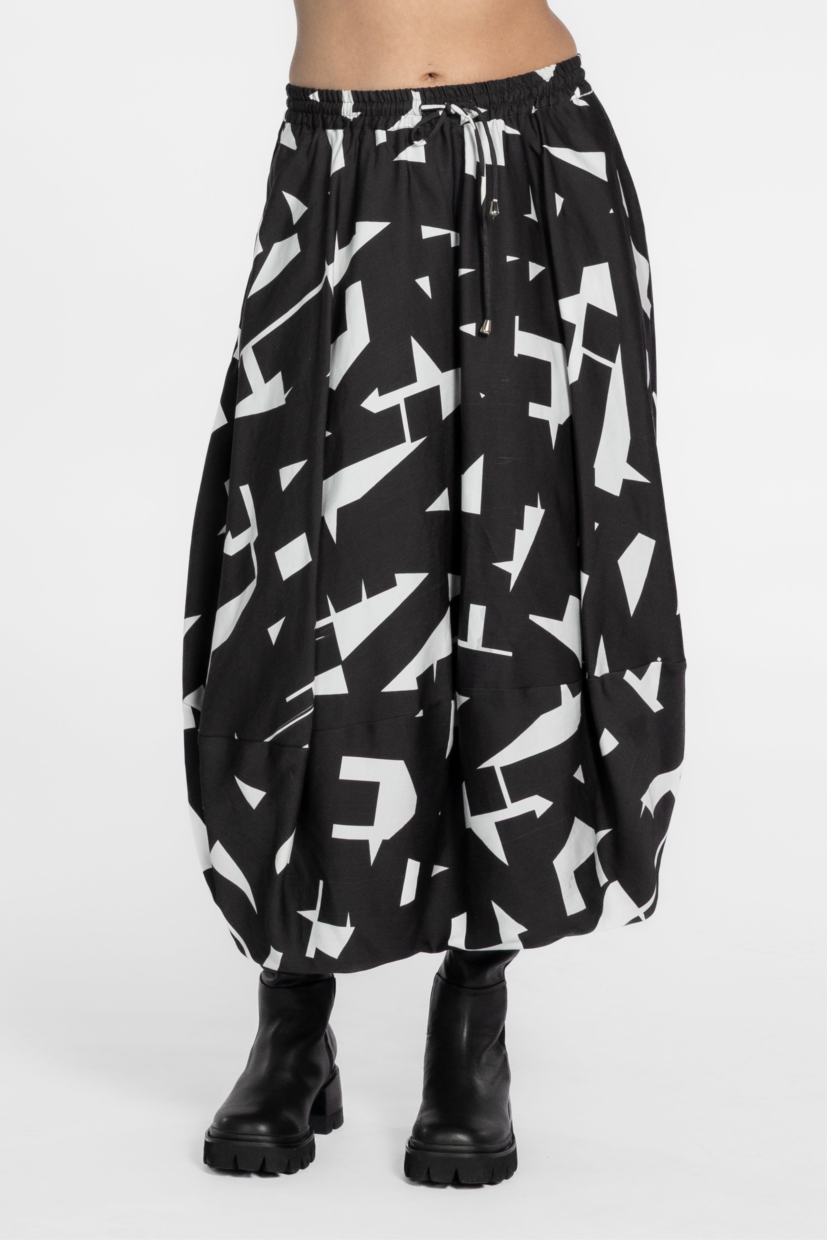 Linea Skirt