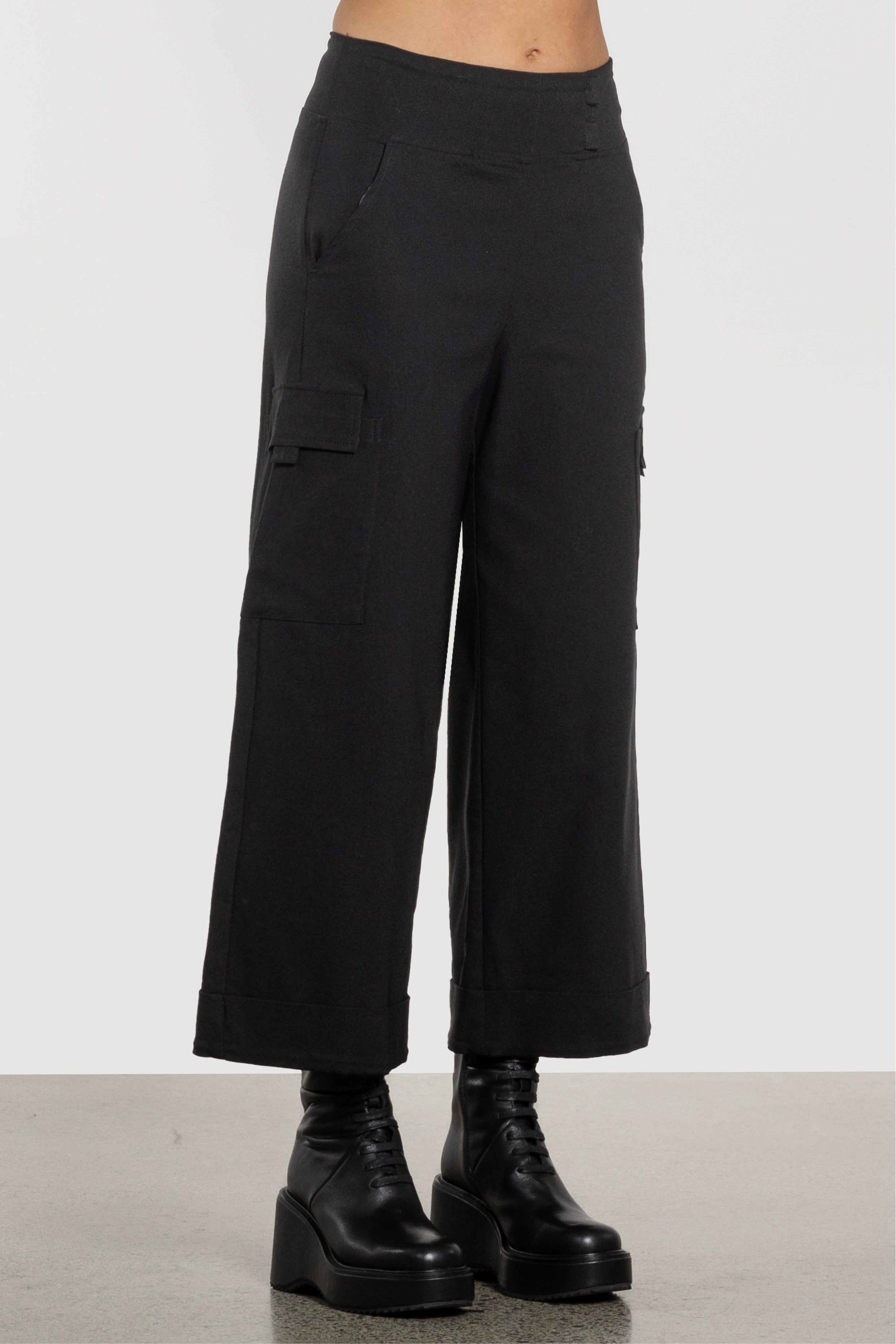 Logan Wide Leg Cropped Pant