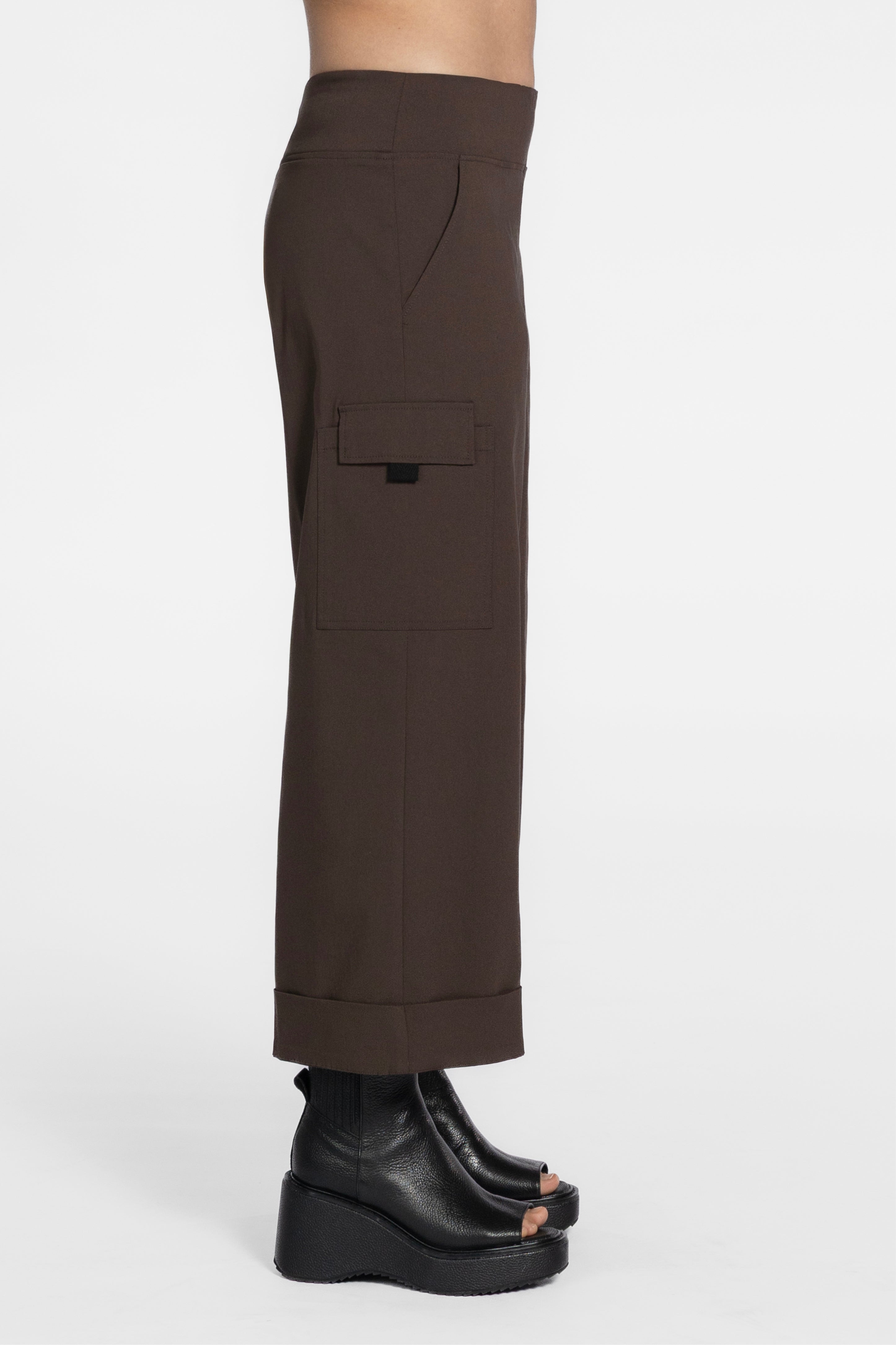 Logan Wide Leg Cropped Pant
