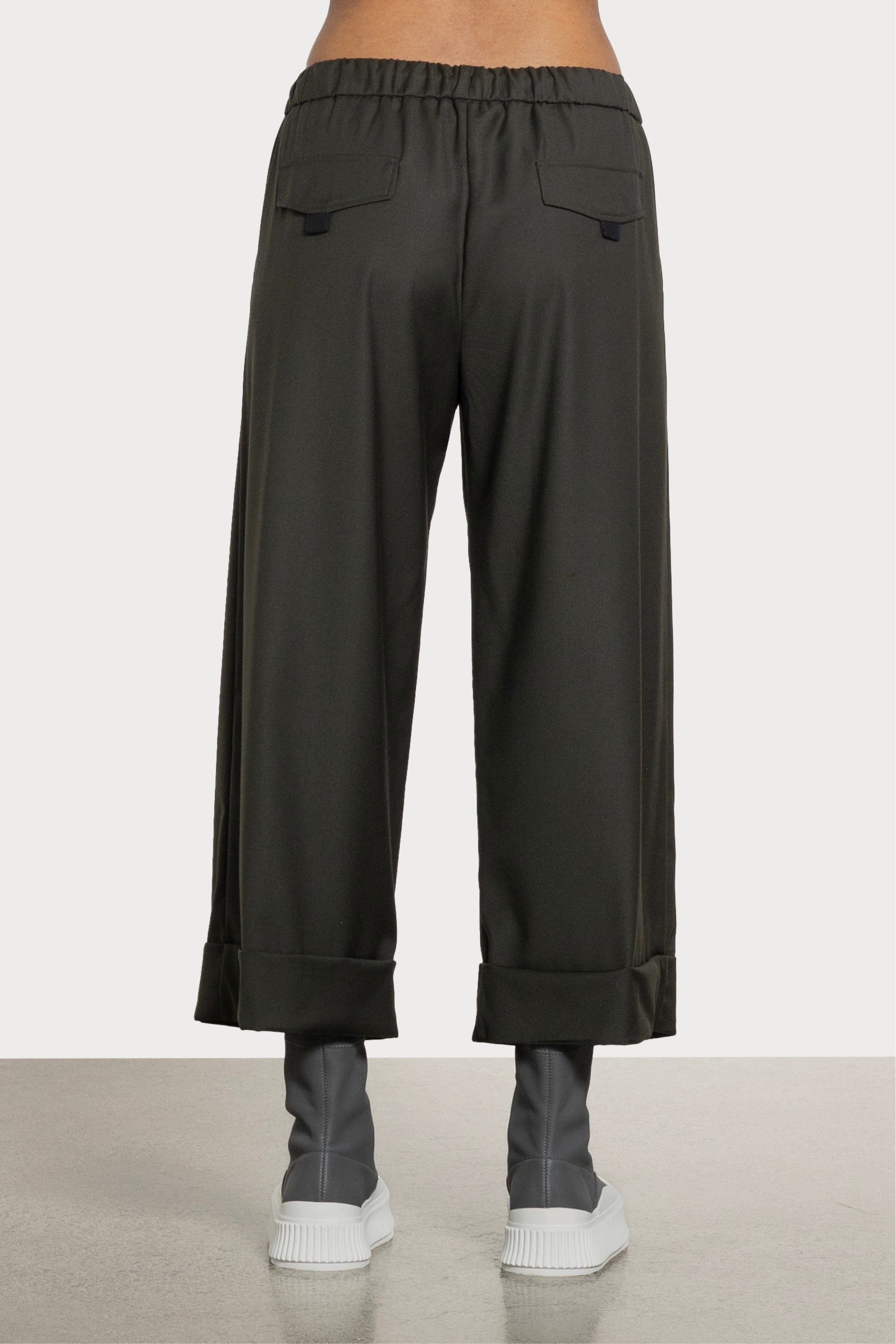 Logic Wide Leg Cropped Pant