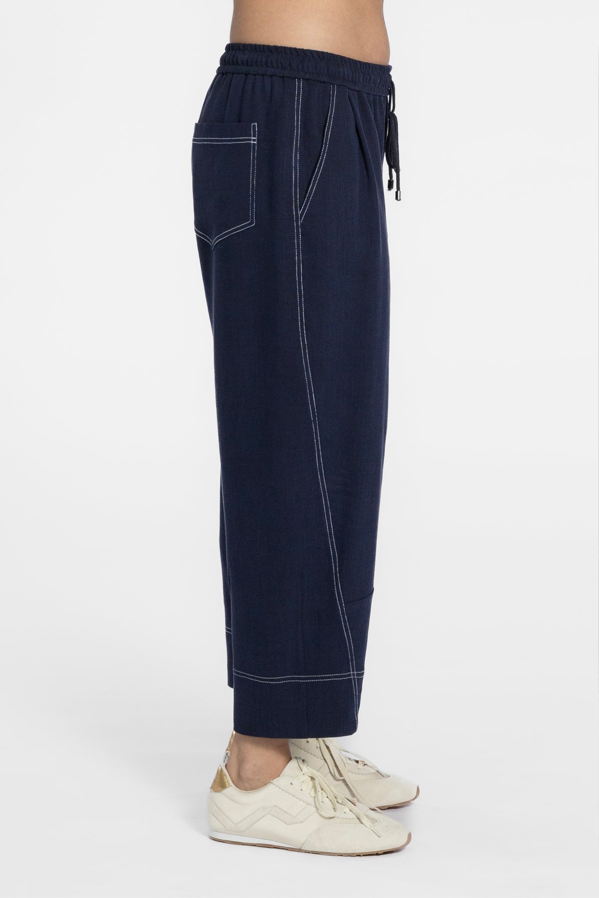 Pria Barrel Leg Pant
