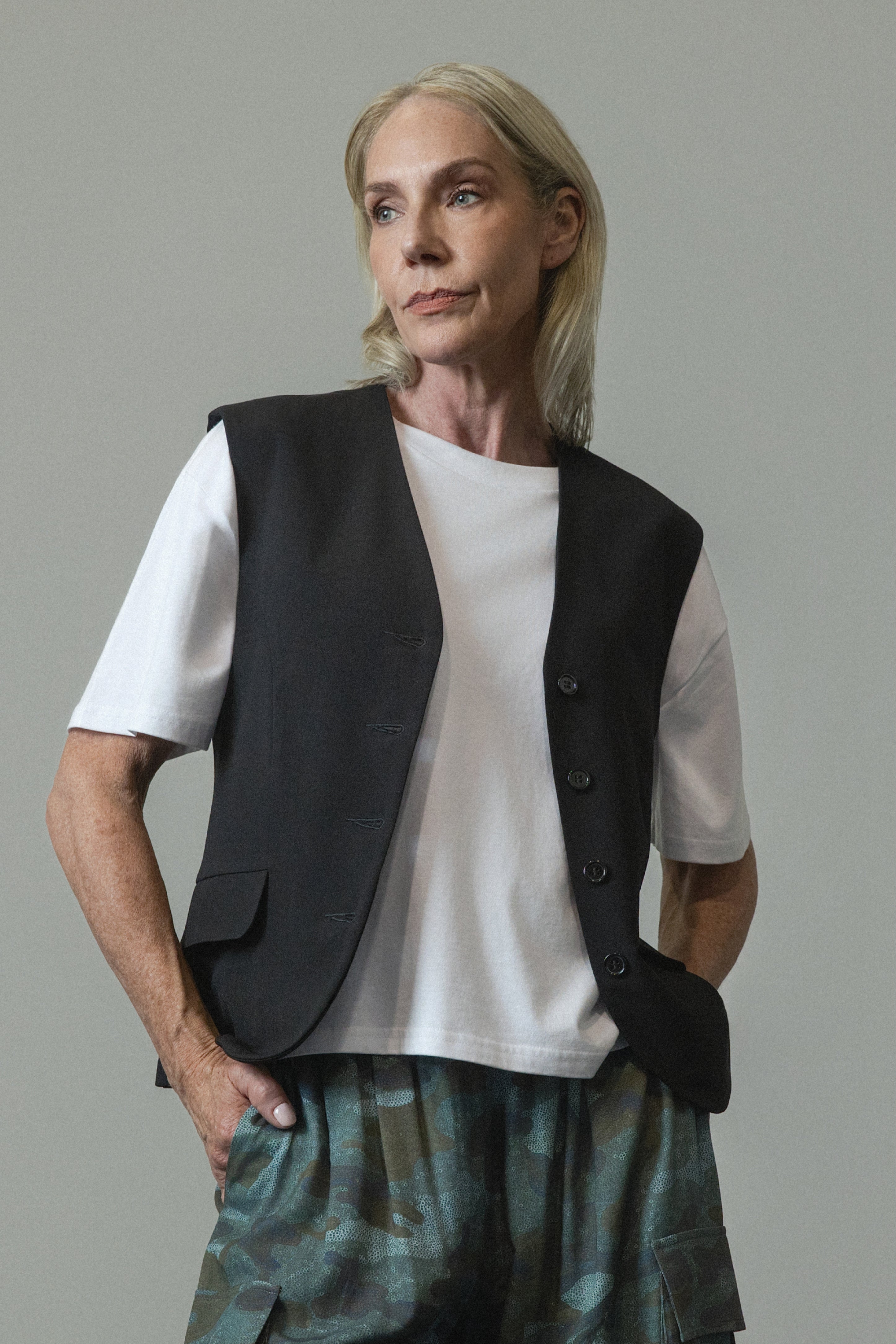 Santina V-Neck Lined Waistcoat