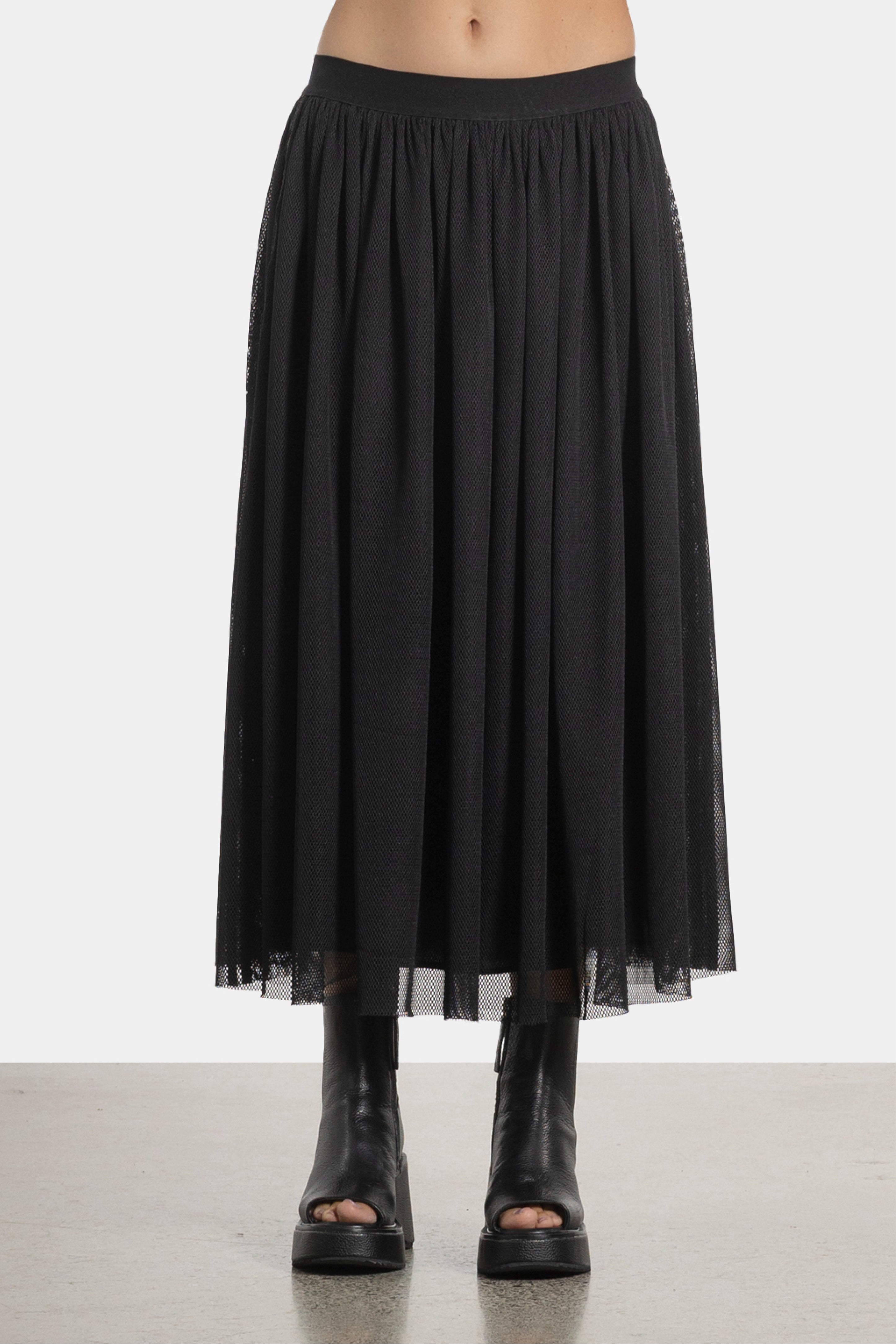 Speedy Mesh Layered Skirt