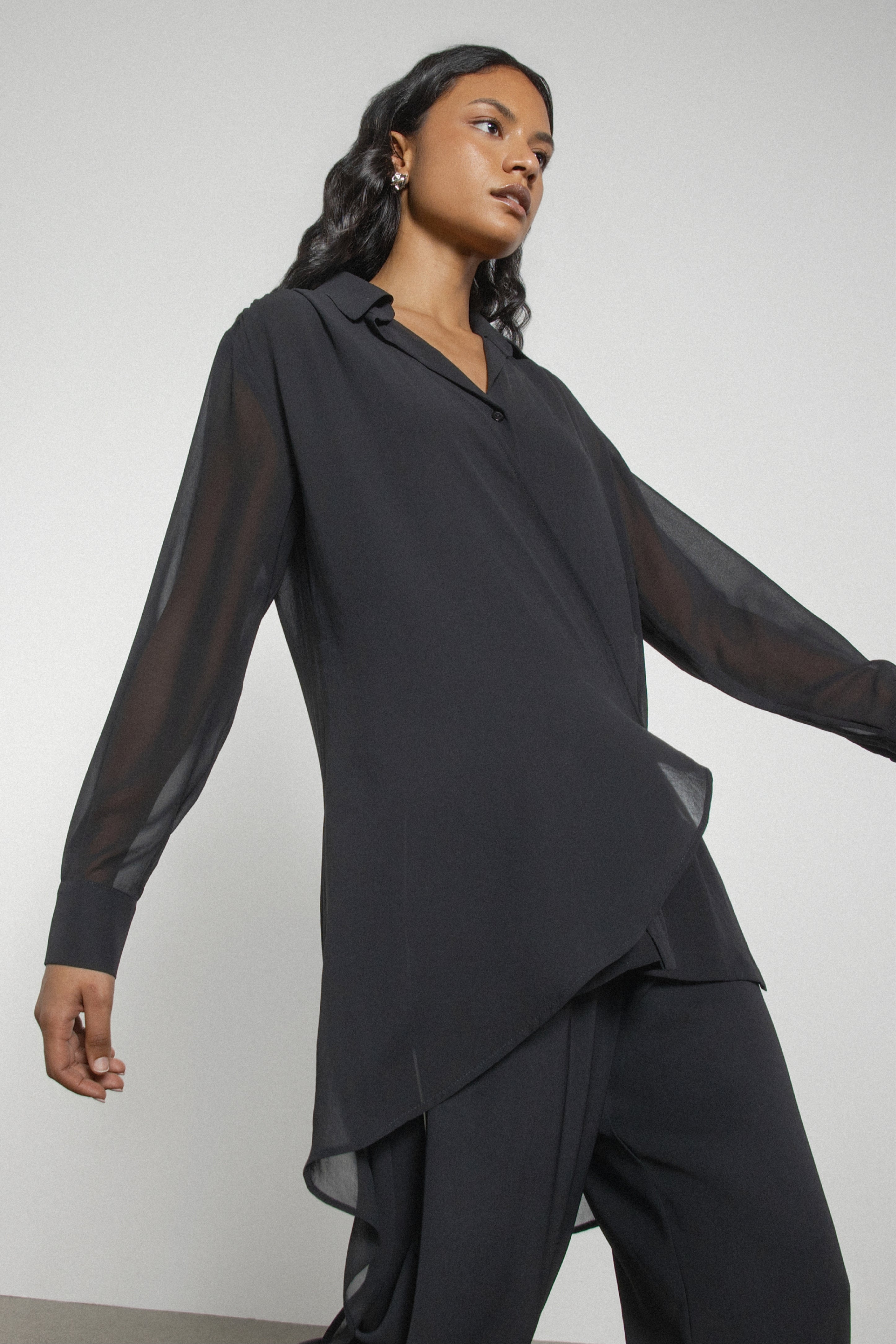 Tall Tails Long Sleeve Asymmetric Shirt