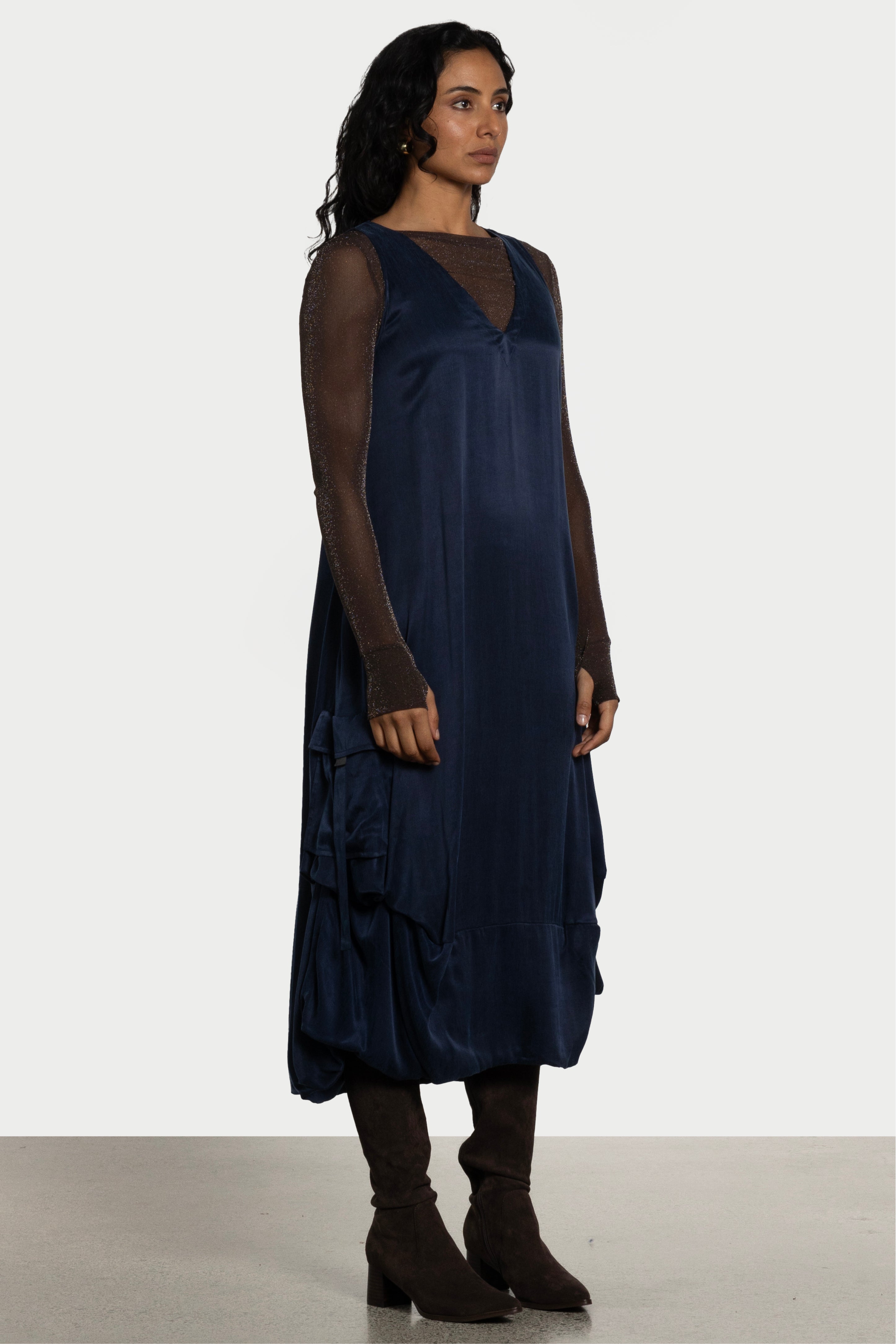 Thea V-Neck Sleeveless Midi Dress