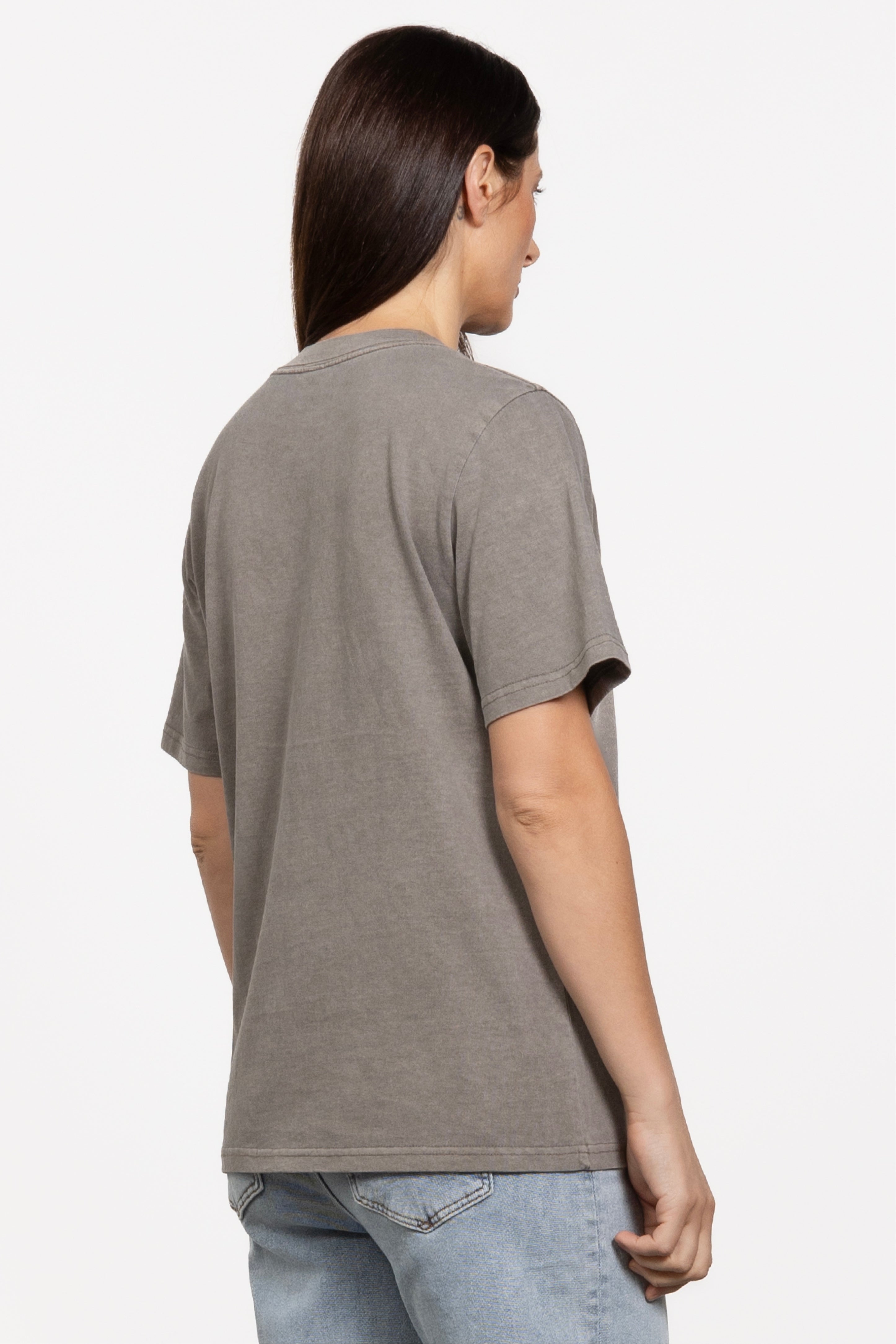 Girl With The Pearl Tee