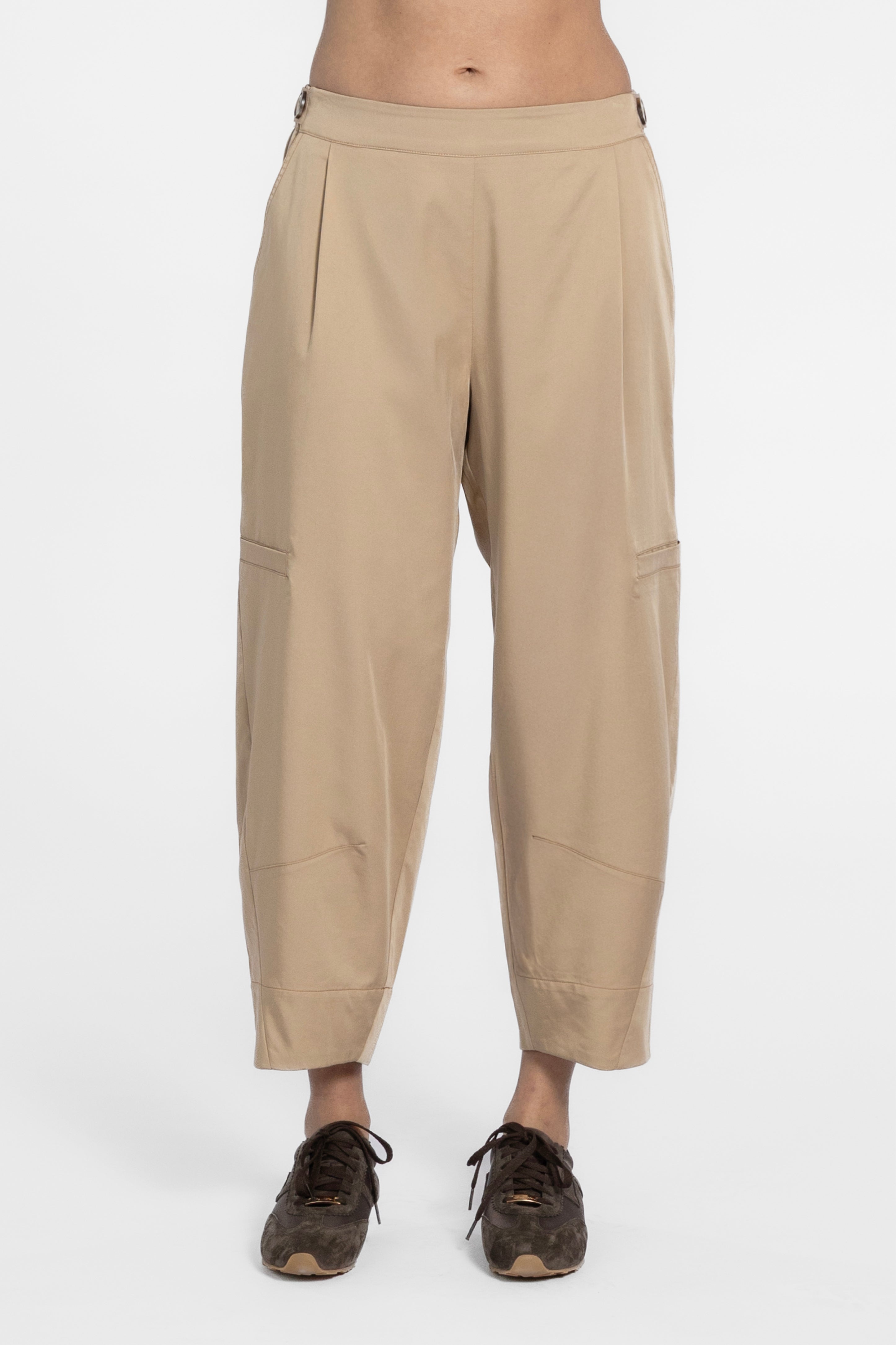 Vada Barrel Leg Pant