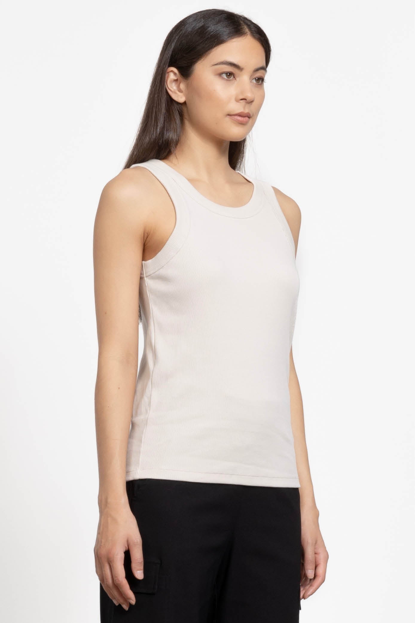 Staple Tank
