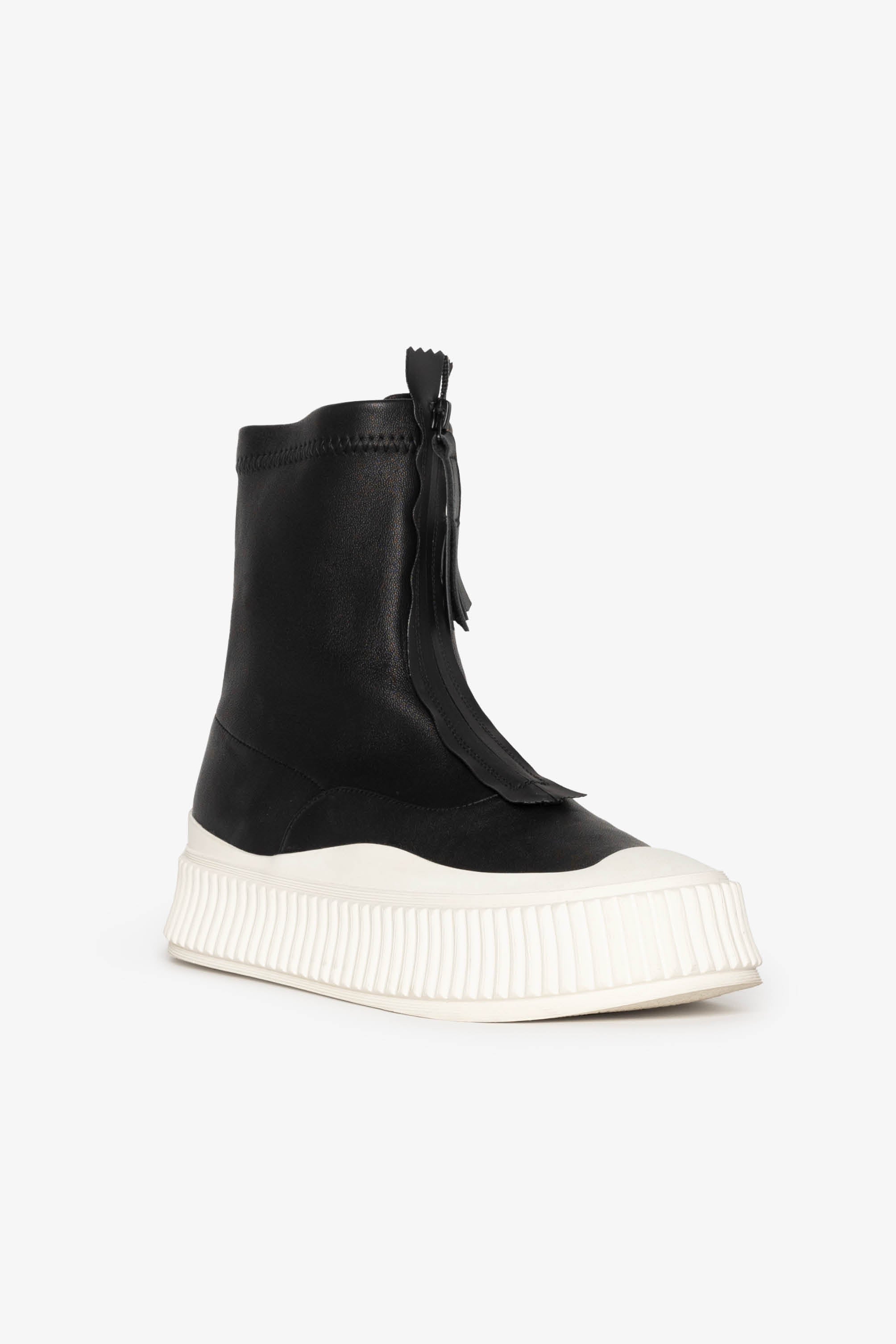 Ultrasonic Sneaker Boot