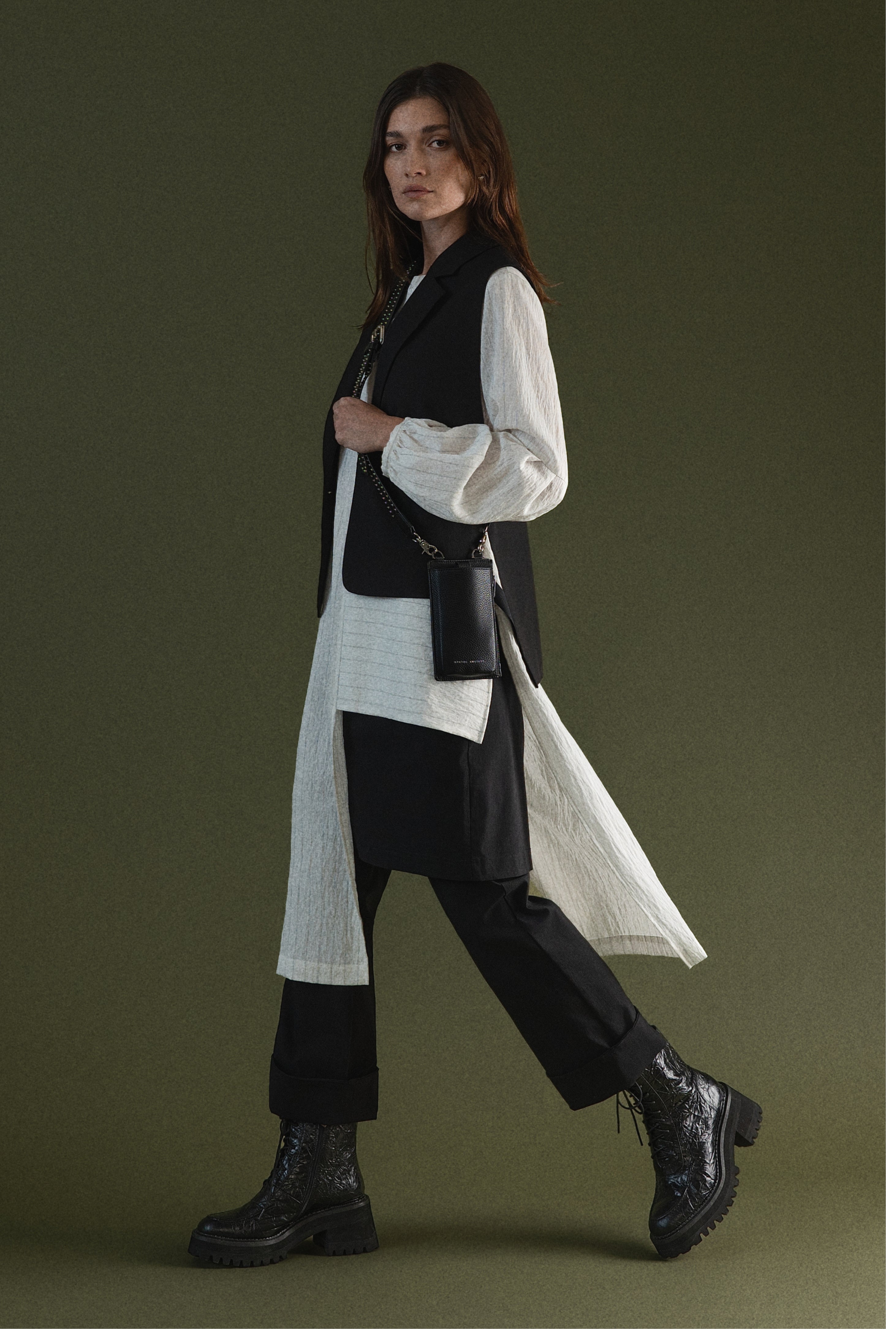 Voltage Asymmetric Tunic