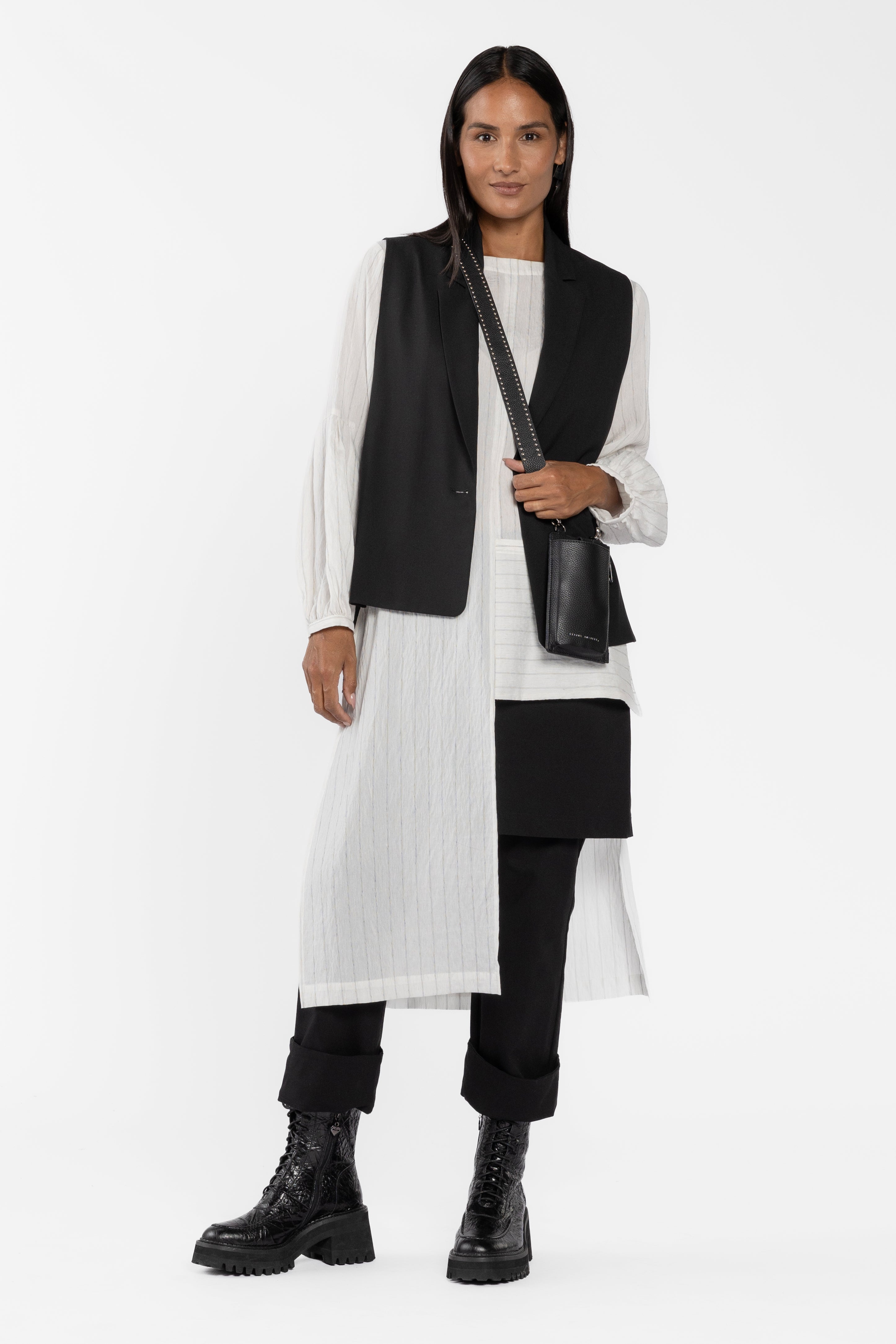 Voltage Asymmetric Tunic