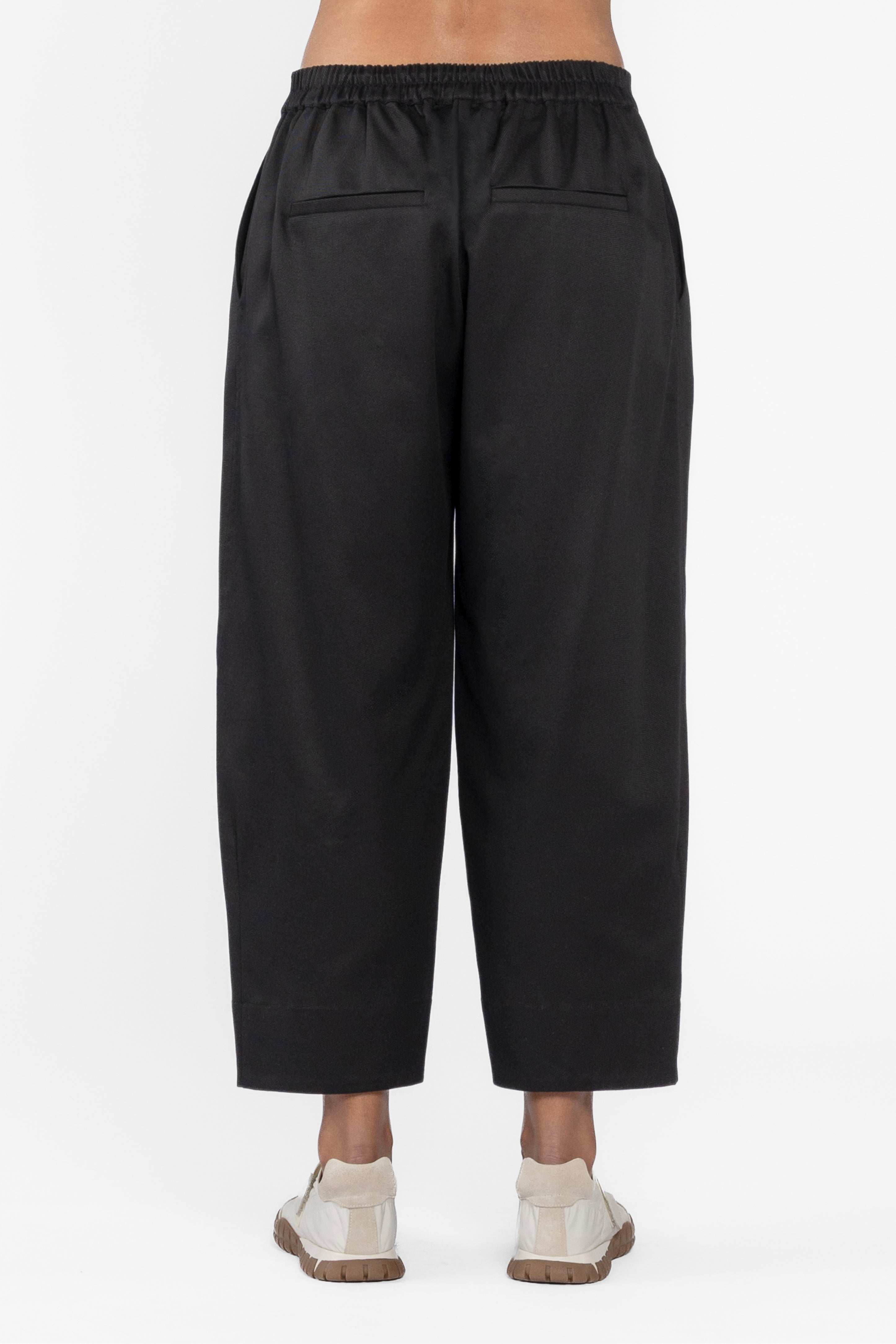 Bella Barrel Leg Cropped Pant
