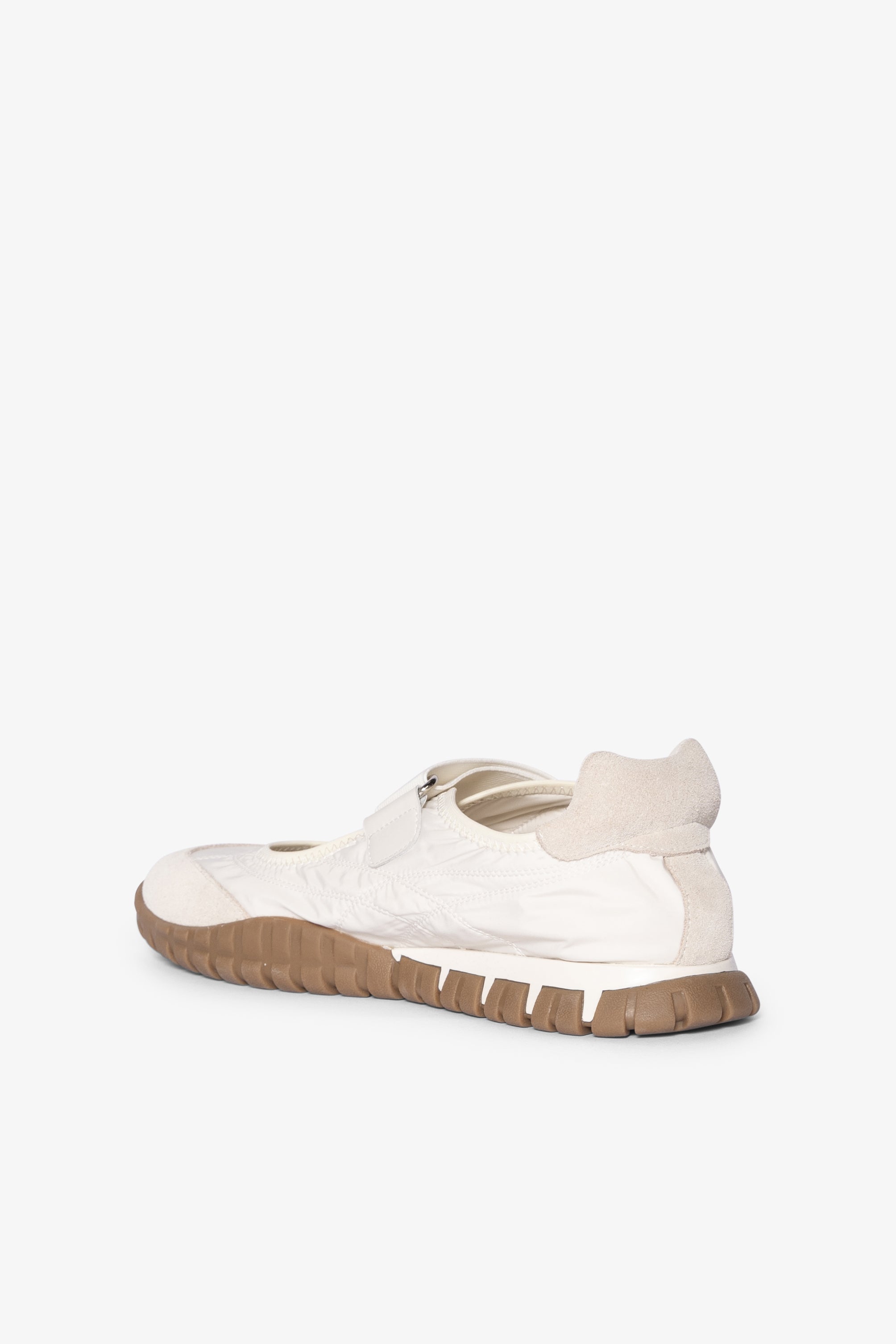 Form Ballet Sneaker