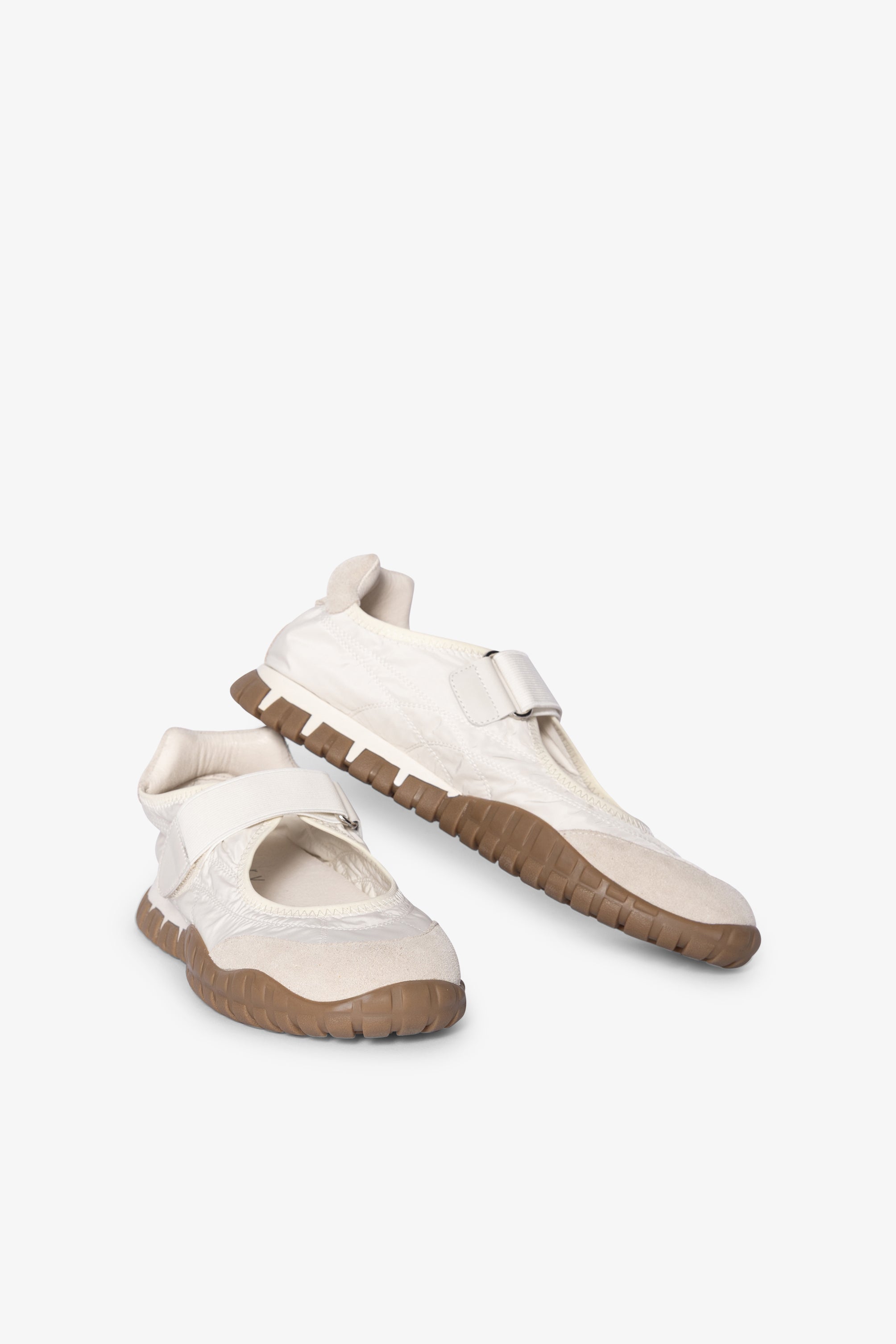 Form Ballet Sneaker