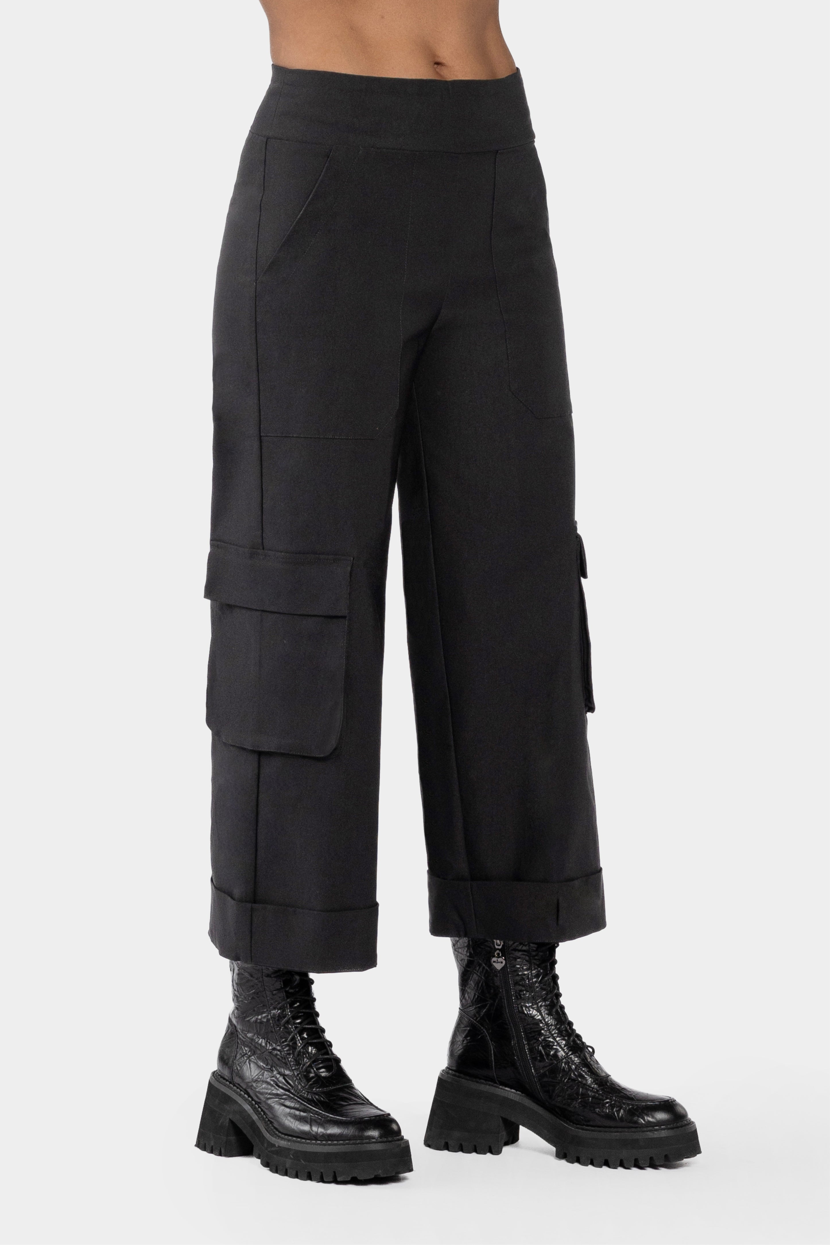 Jaxon Wide Leg Cropped Cargo Pant