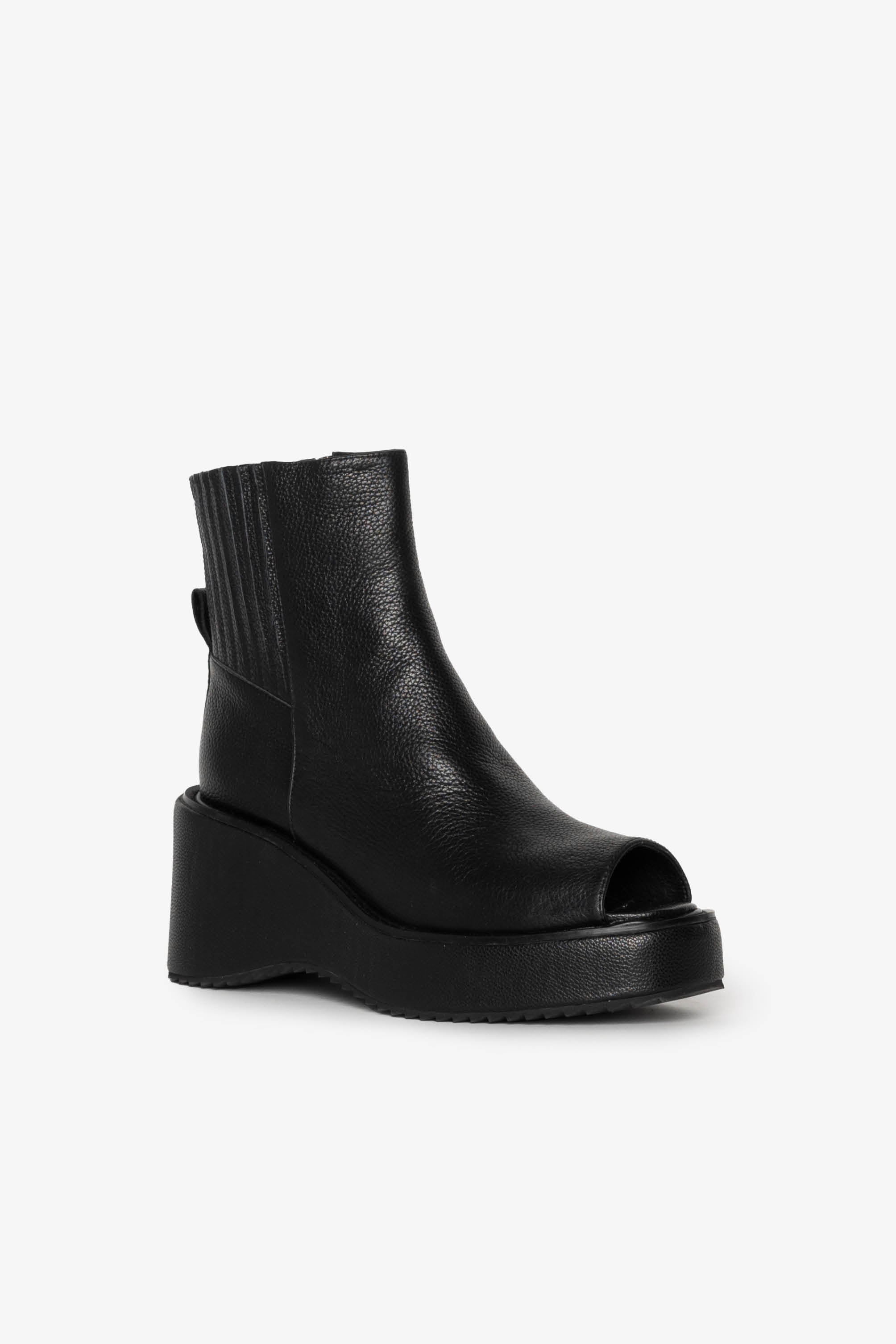 Meghan Platform Boot