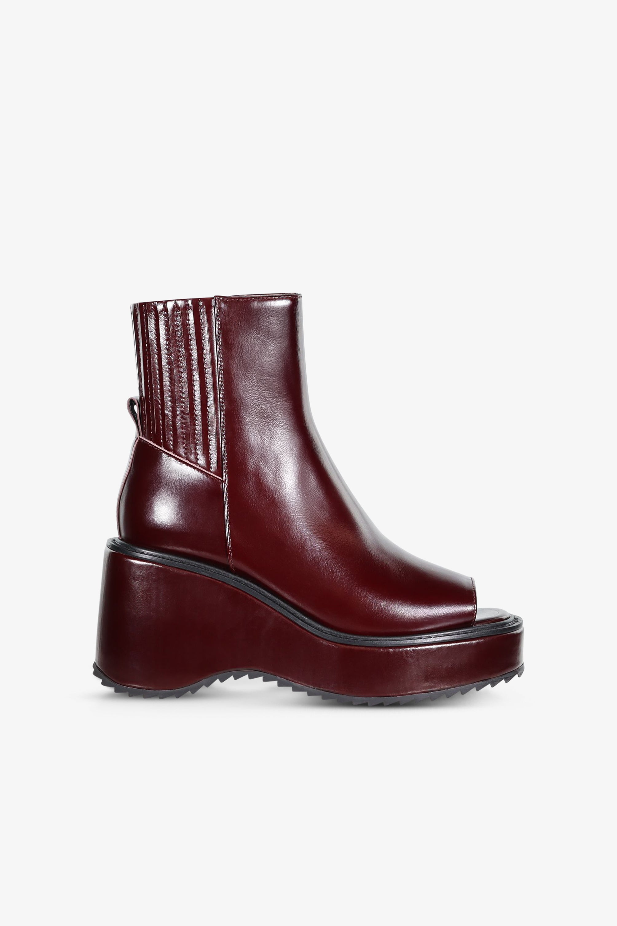 Meghan Platform Boot