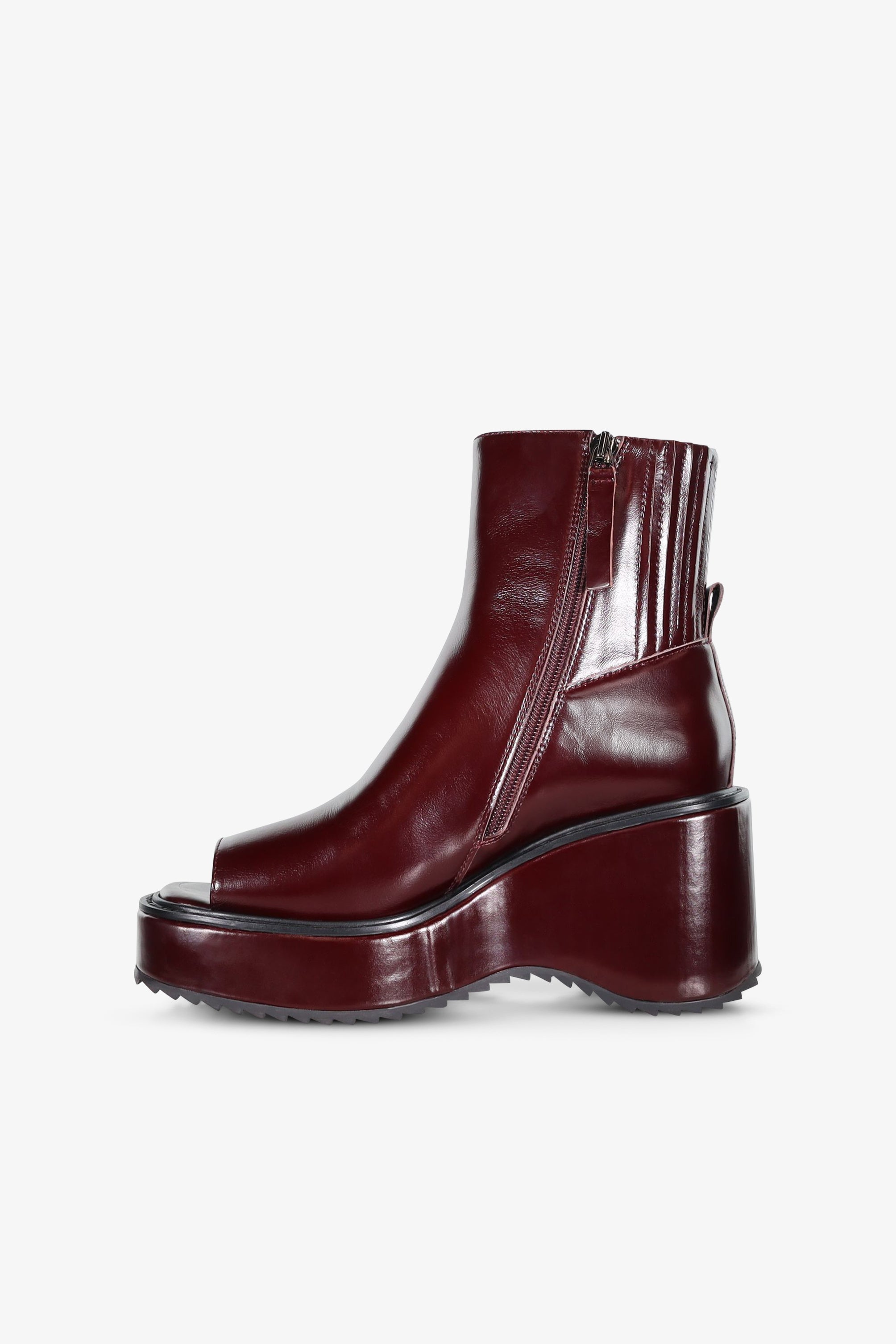 Meghan Platform Boot