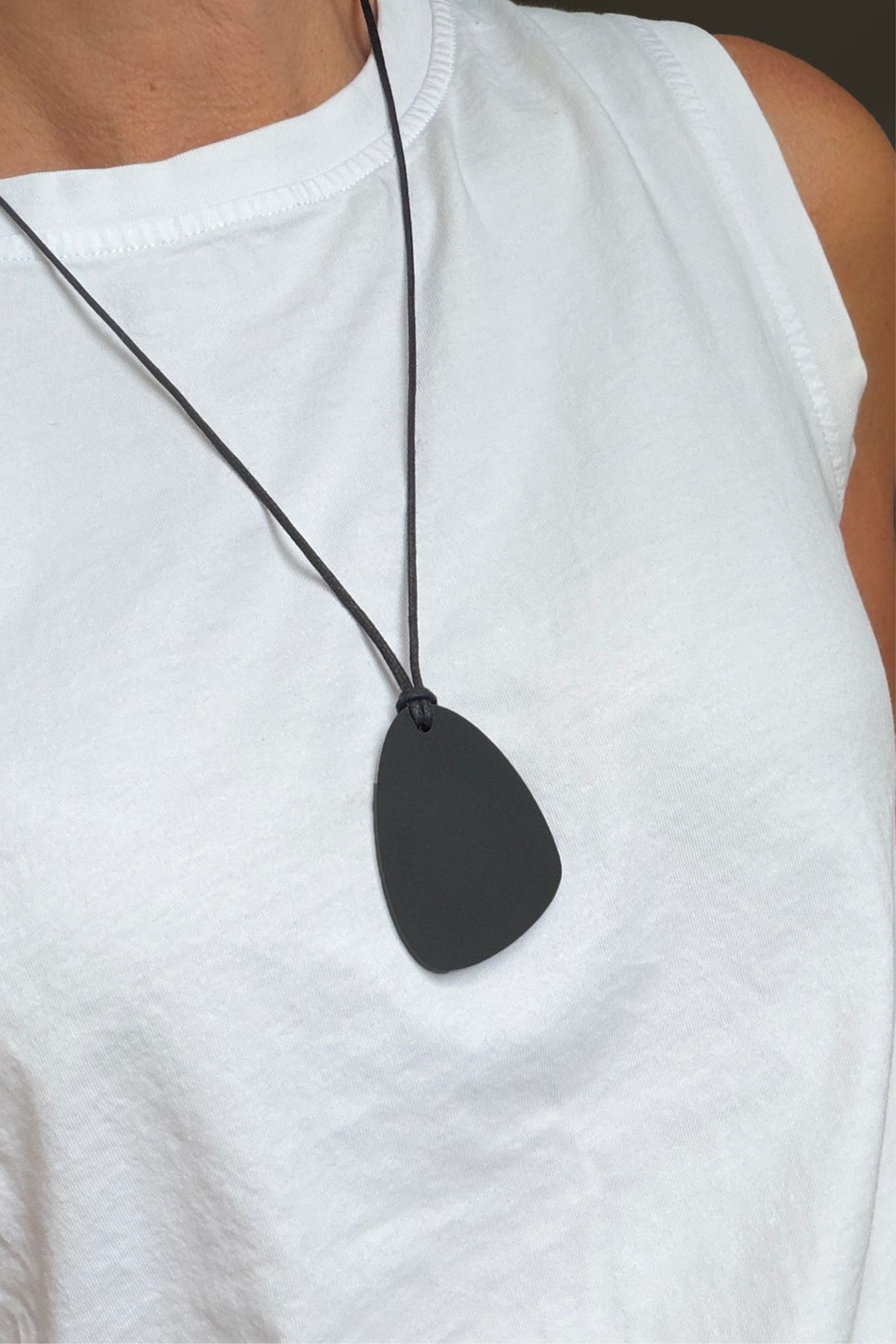 Nali Pendant Necklace
