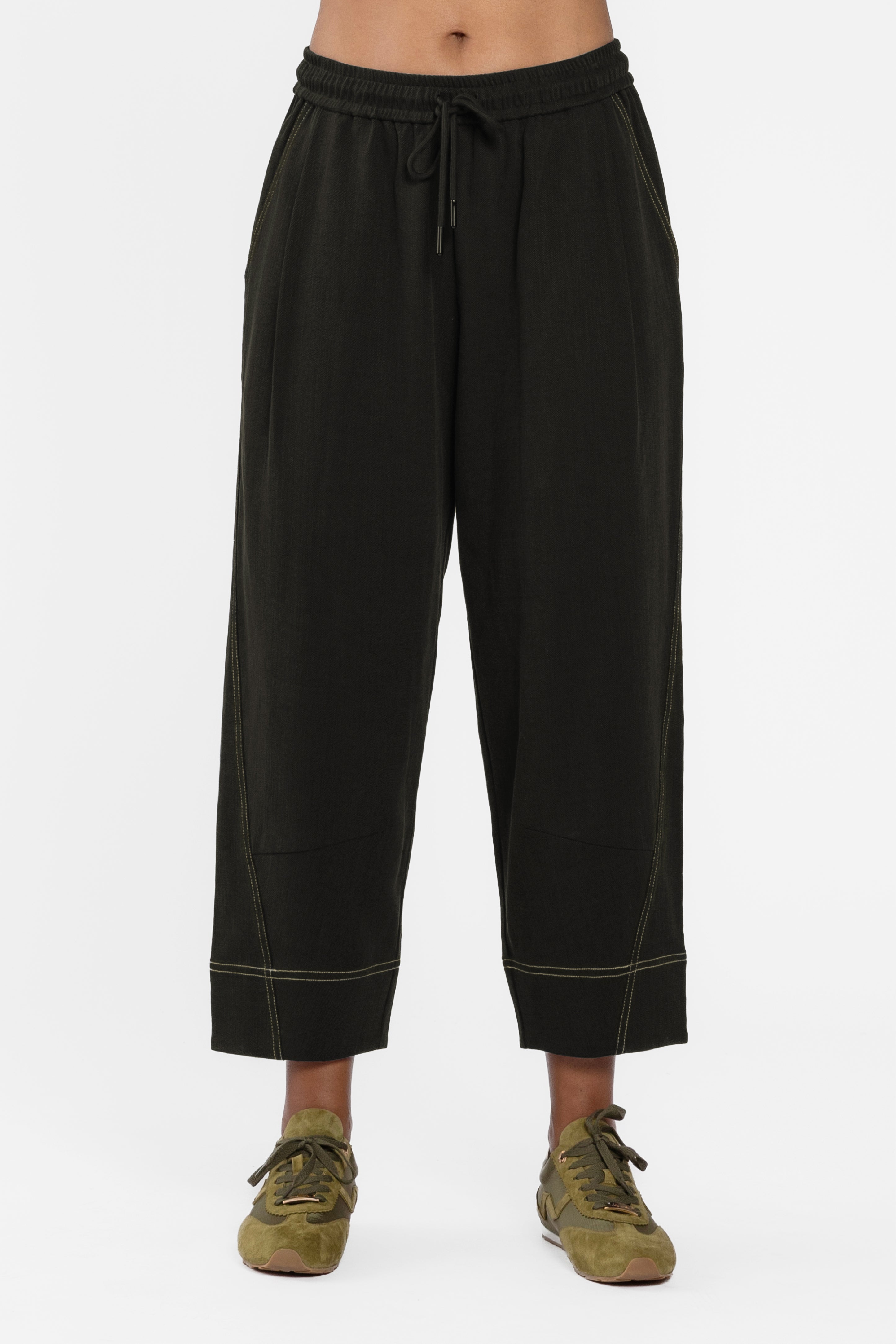 Pria Barrel Leg Pant