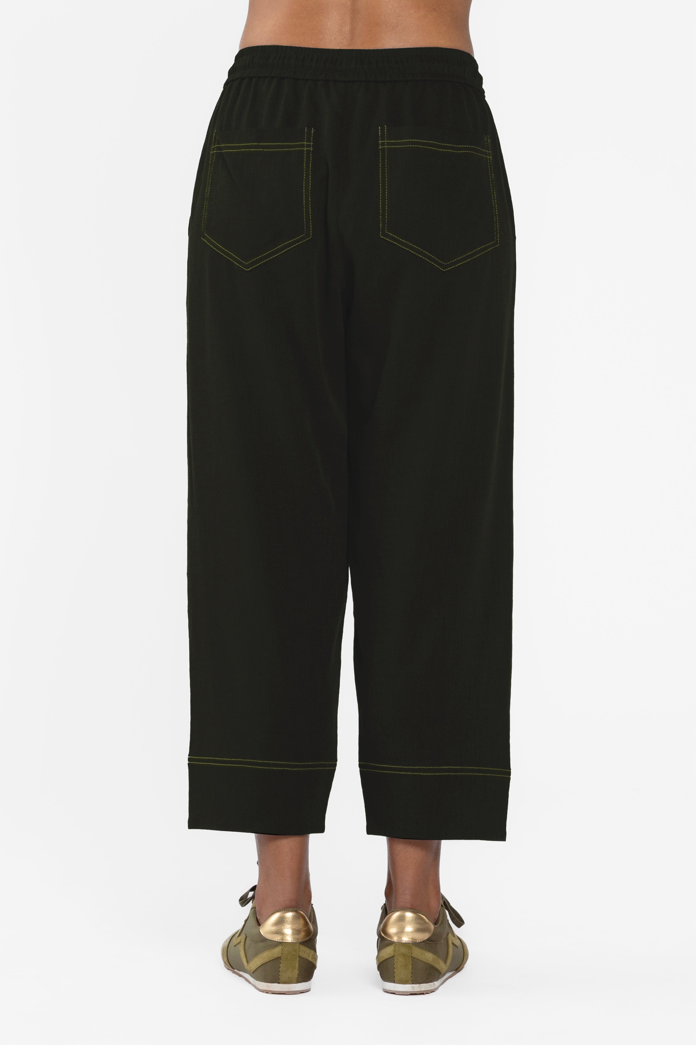 Pria Barrel Leg Pant