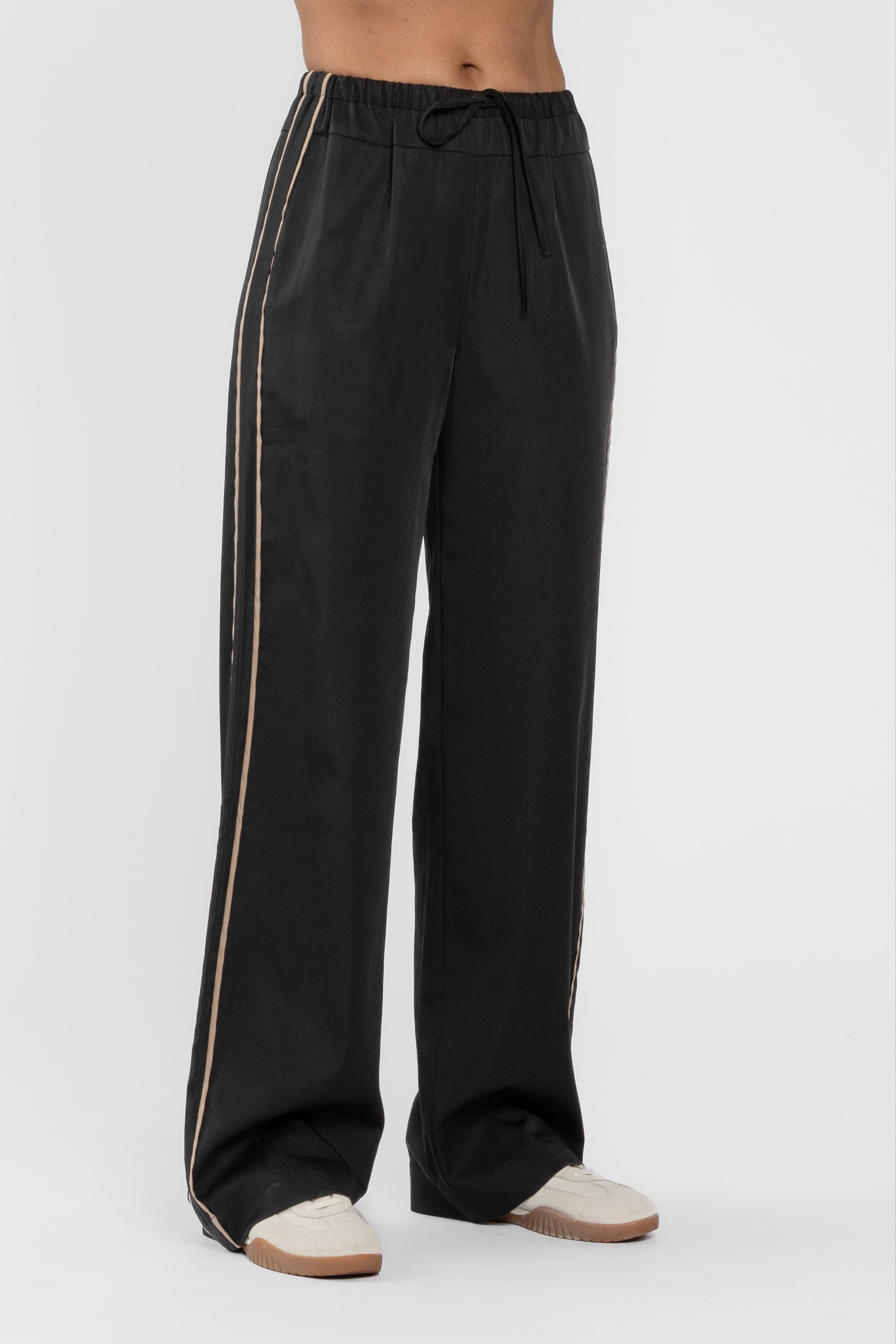 Ashwood Side Stripe Pant