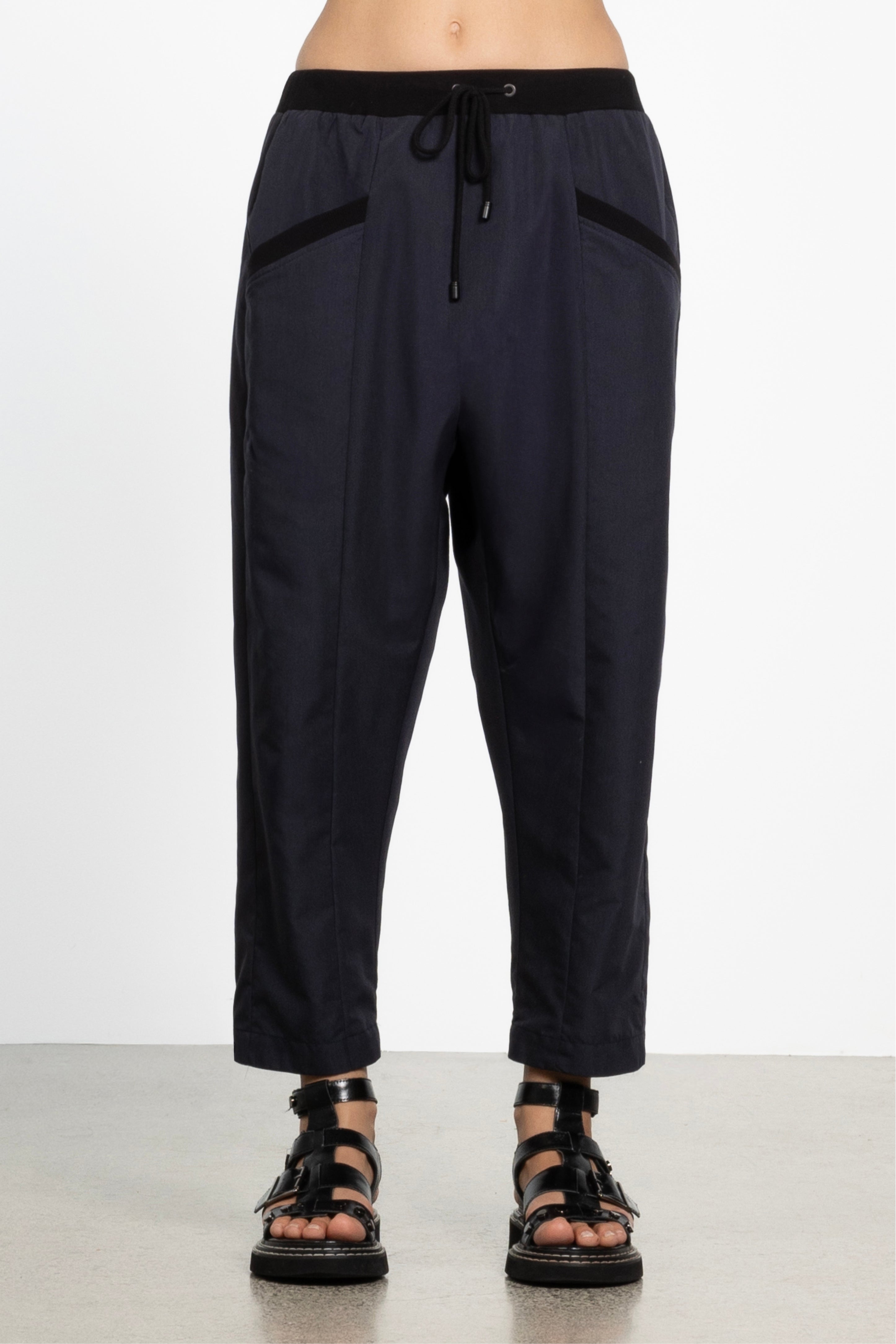 Aviv Drop Crotch Cropped Pant