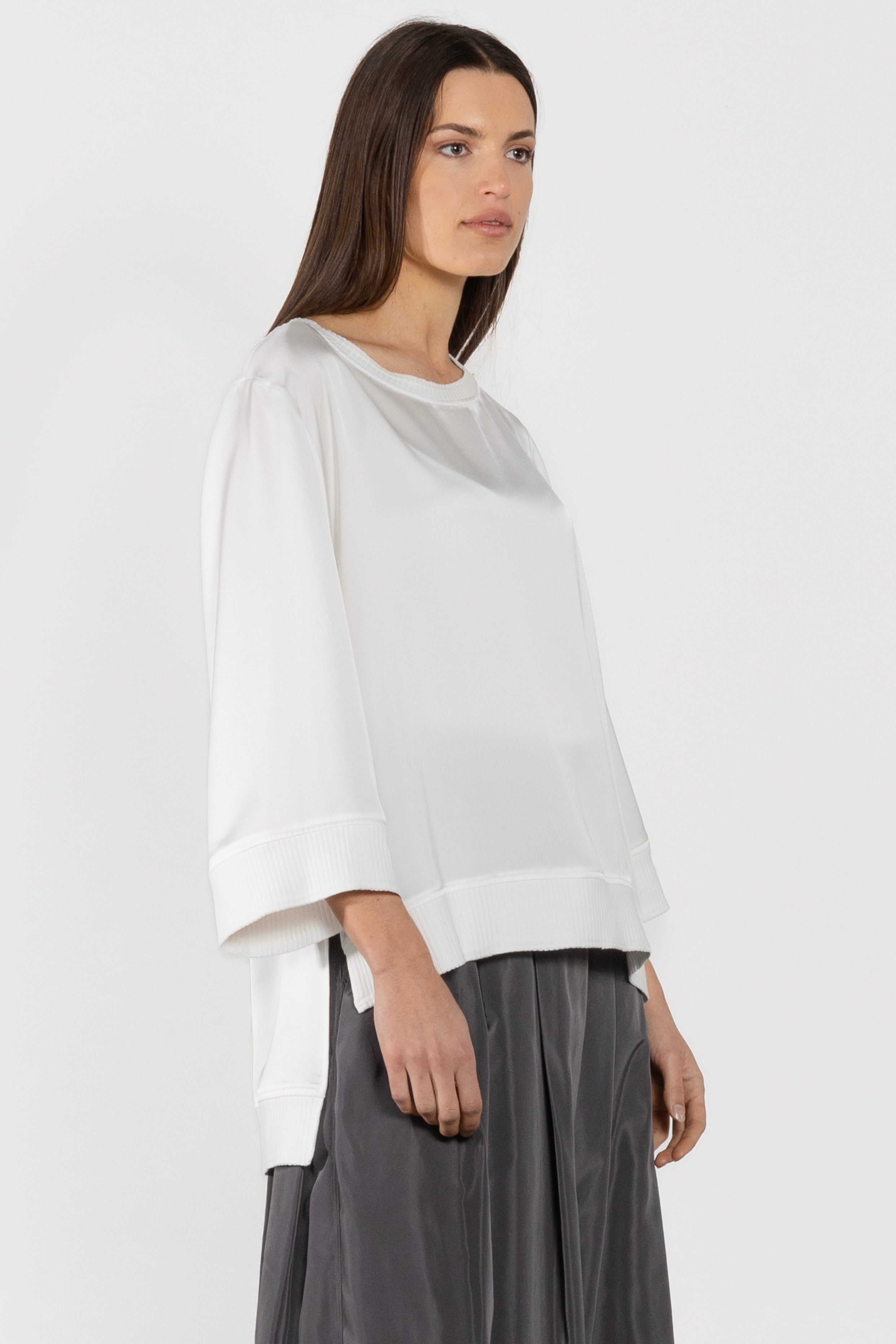 Base High-Low Hem Top
