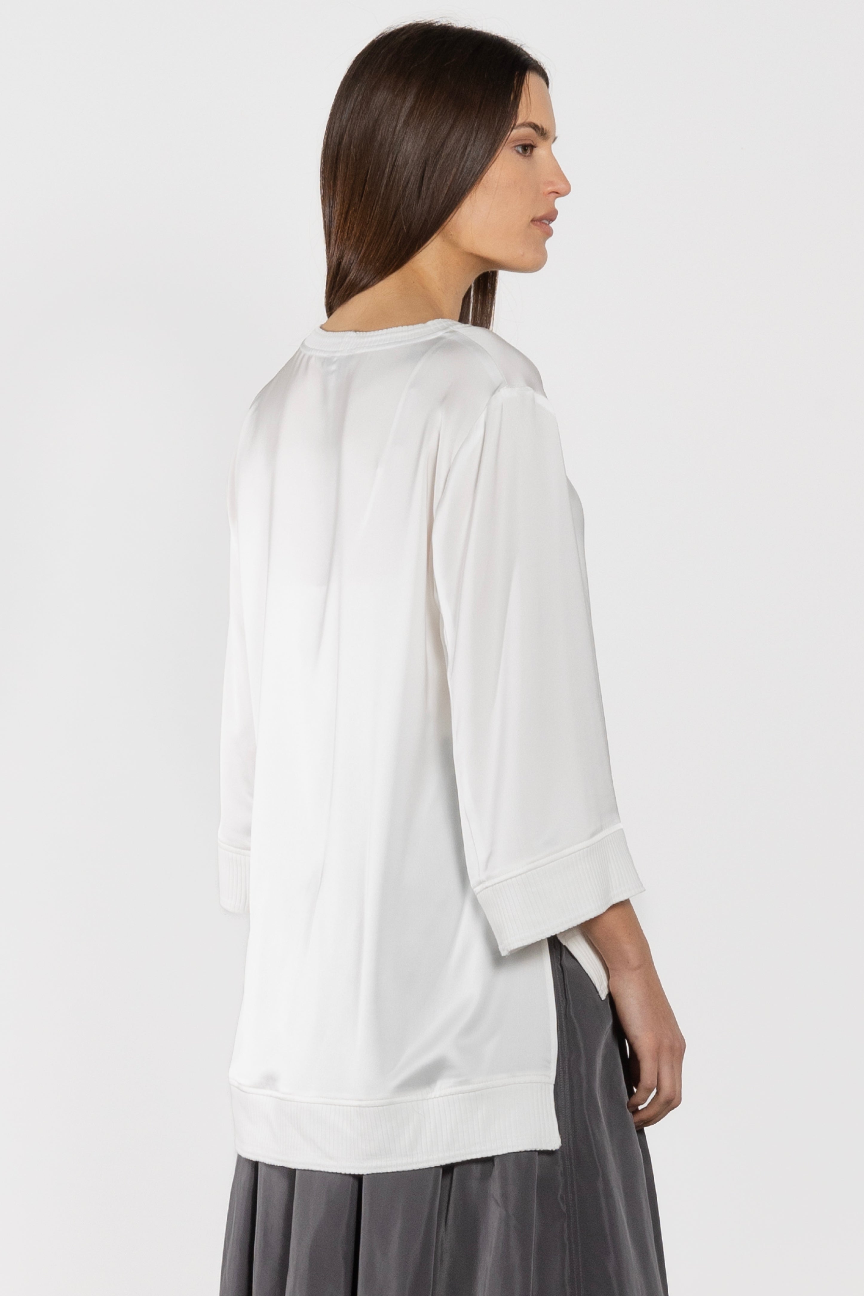 Base High-Low Hem Top