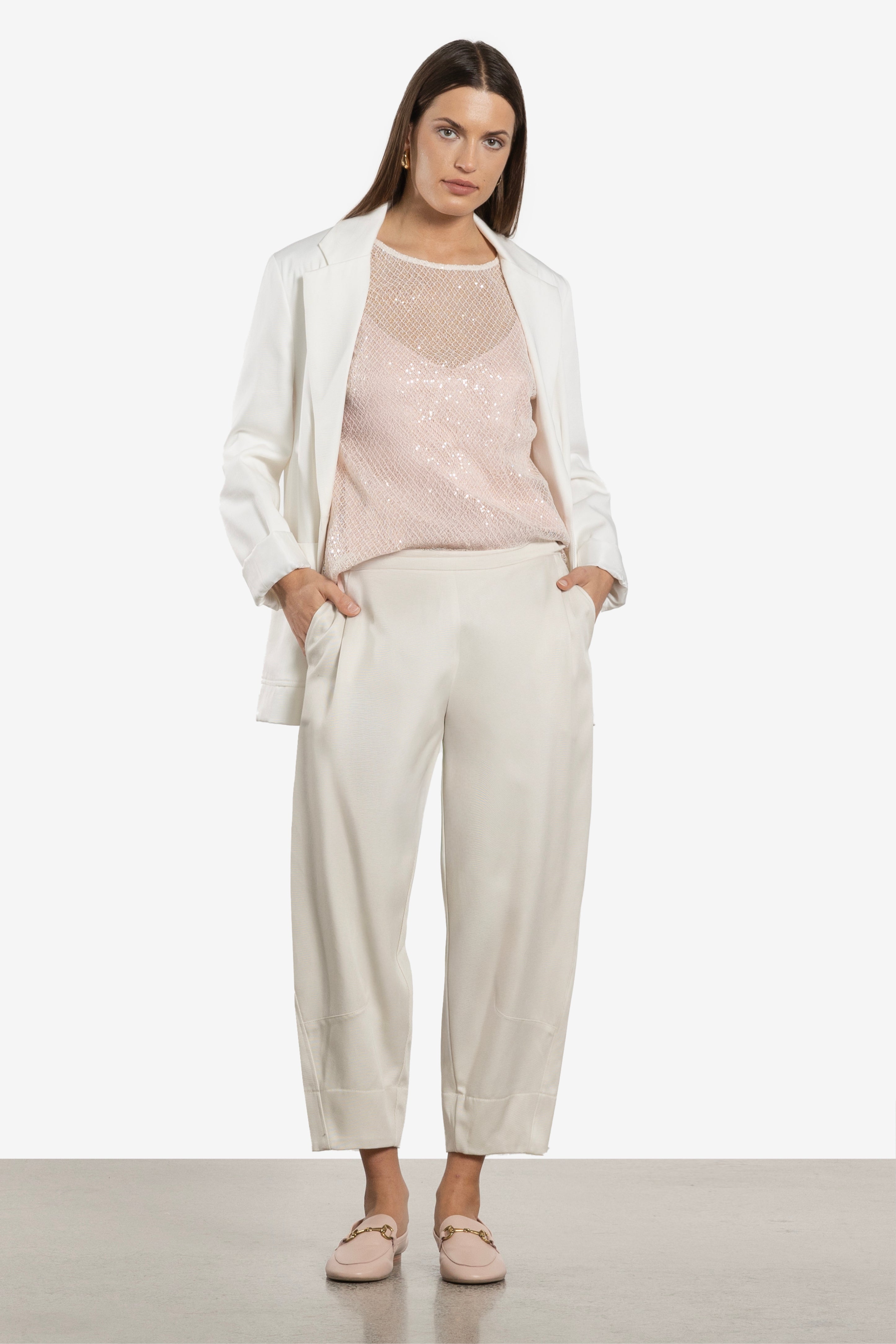 Bella Barrel Leg Cropped Pant
