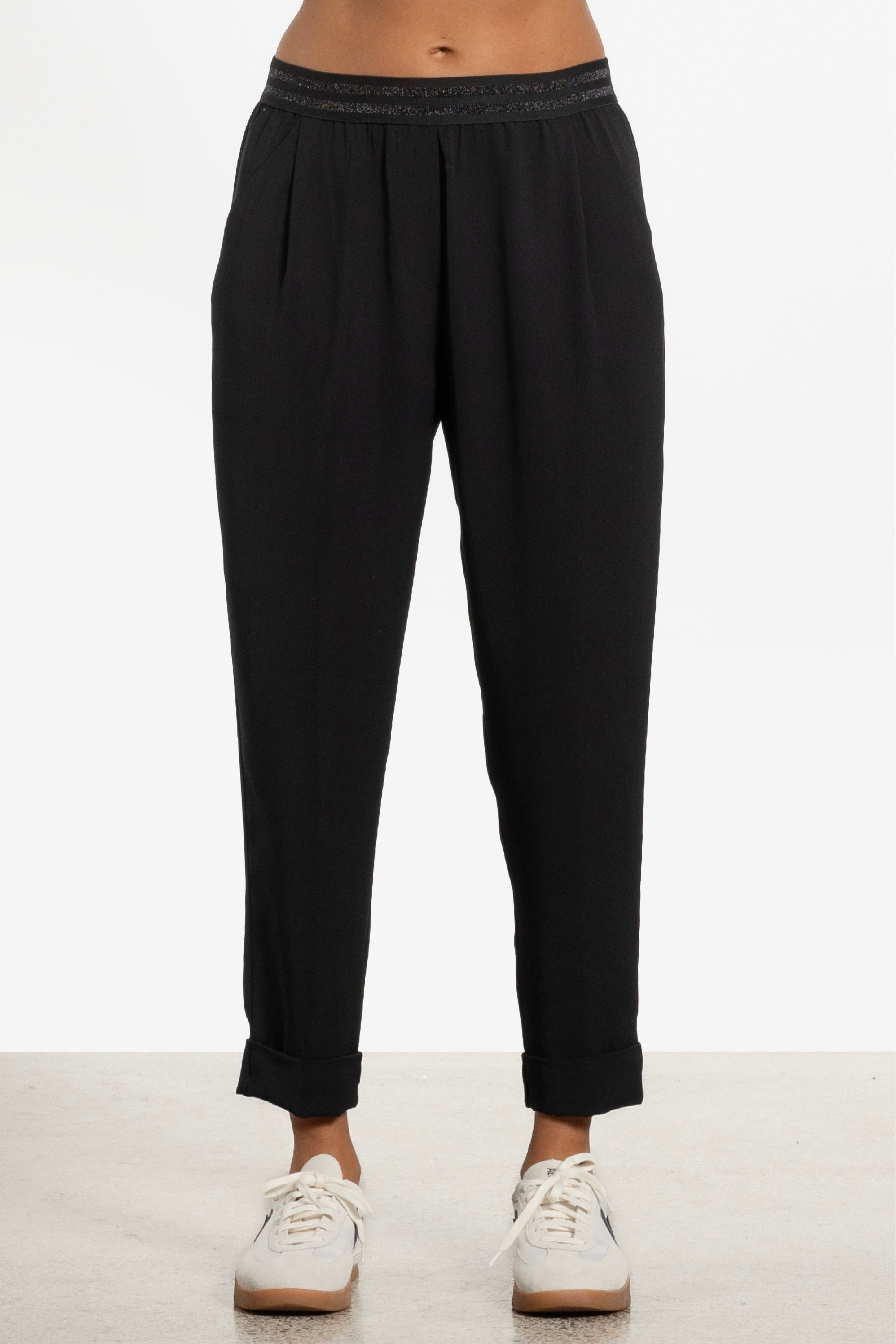 Conner Tapered Rolled Hem Pant