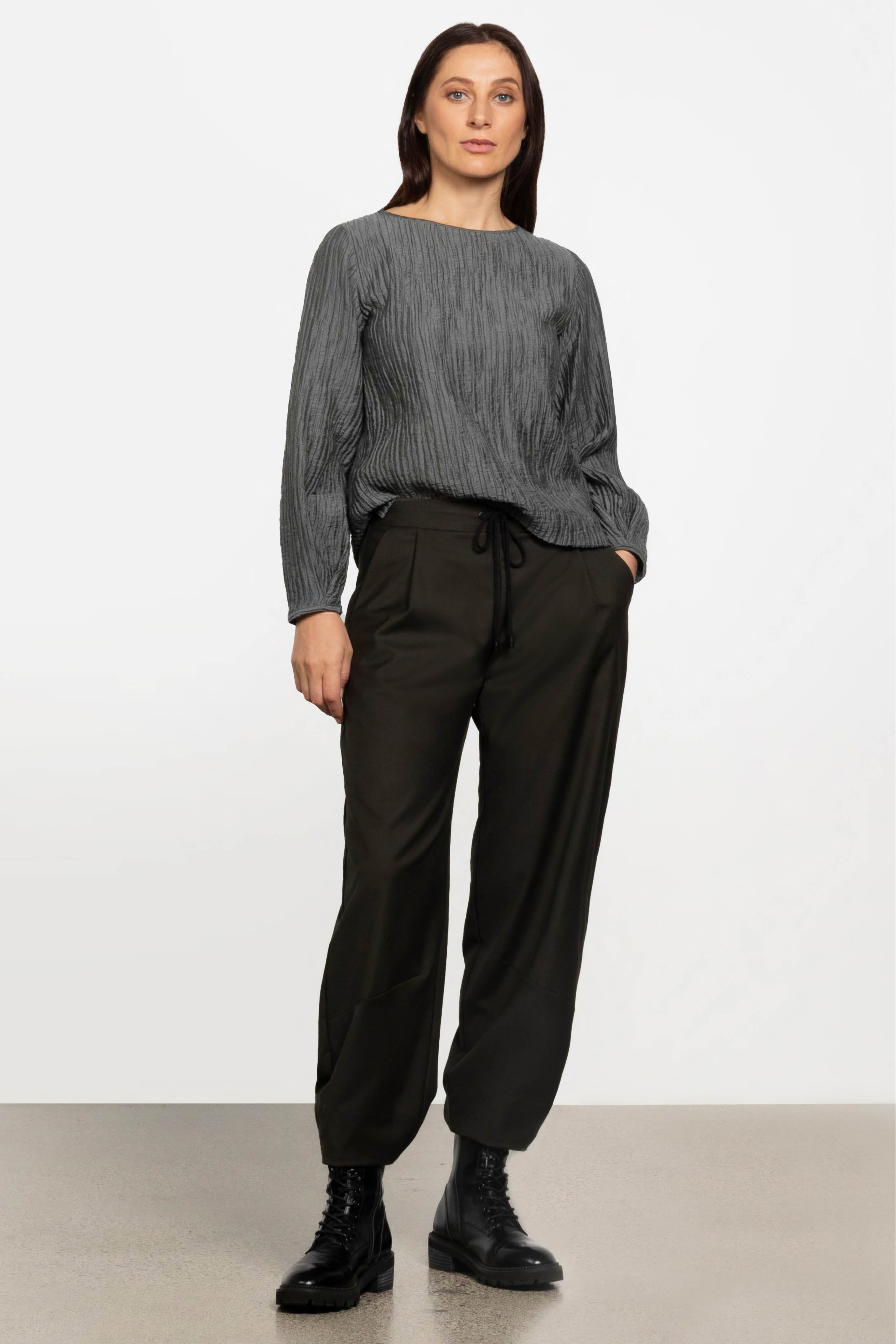Fusion Barrel Leg Cropped Pant
