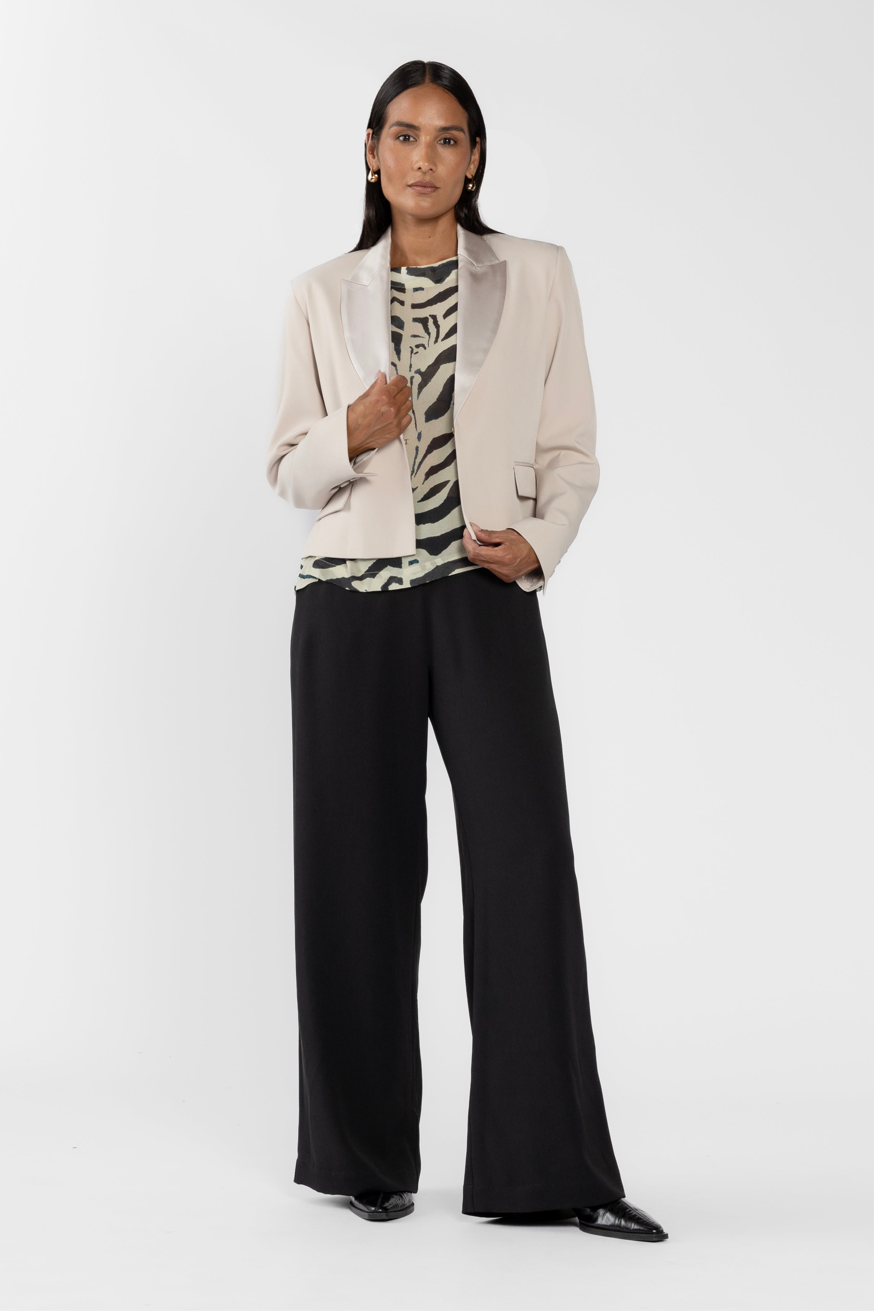Legend Satin Collar Crop Blazer