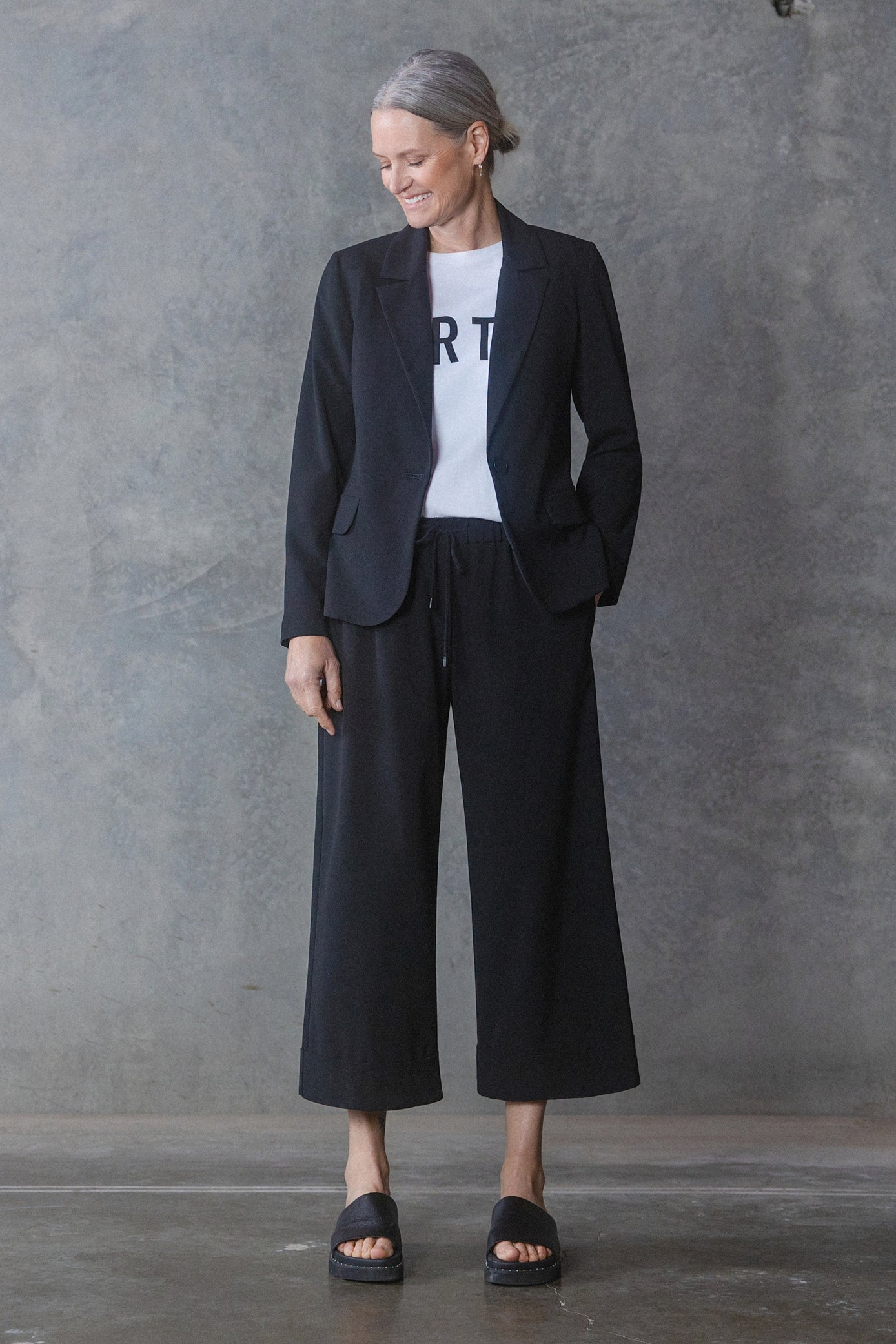 Logic Wide Leg Cropped Pant