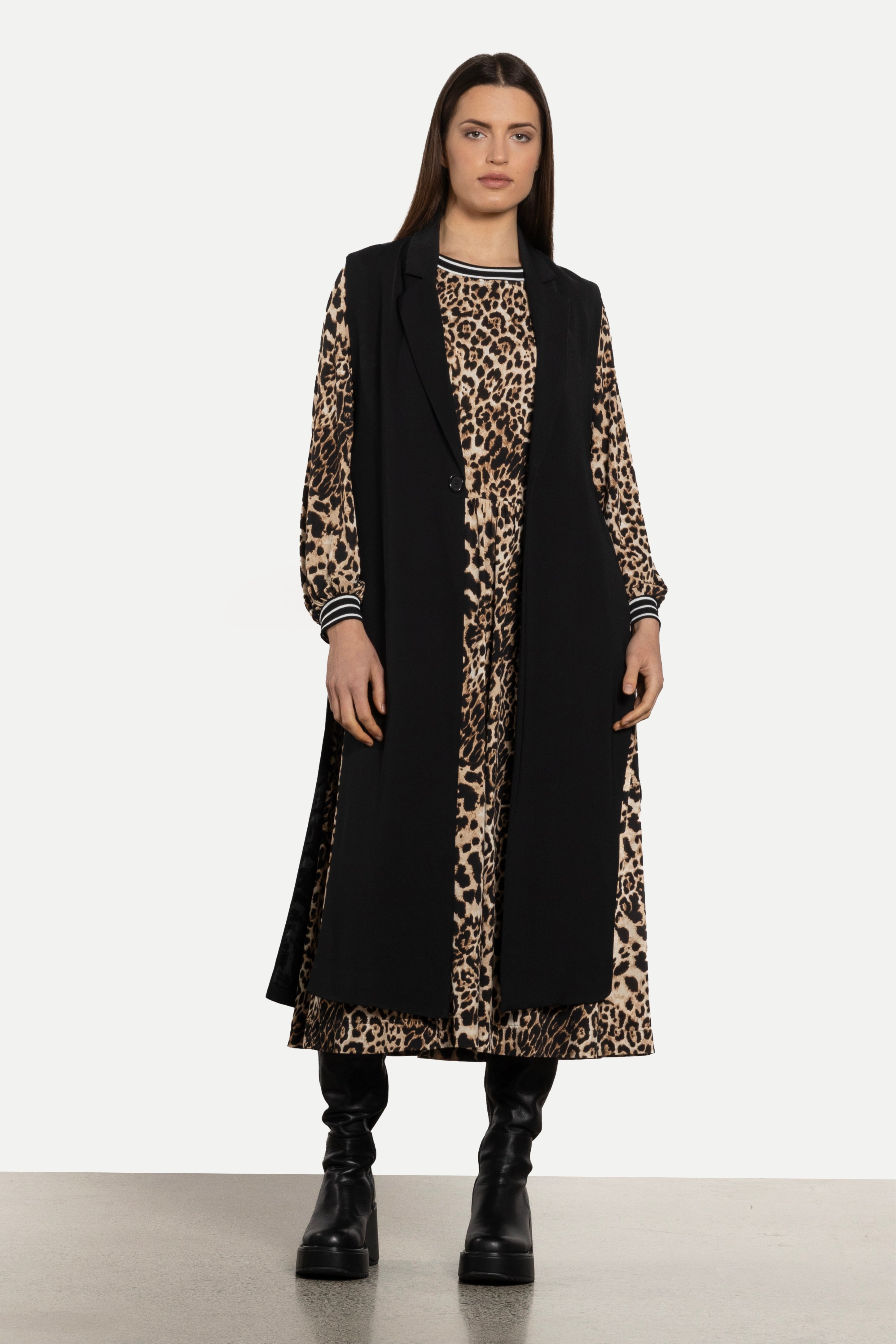 Rowena Sleeveless Split Side Jacket