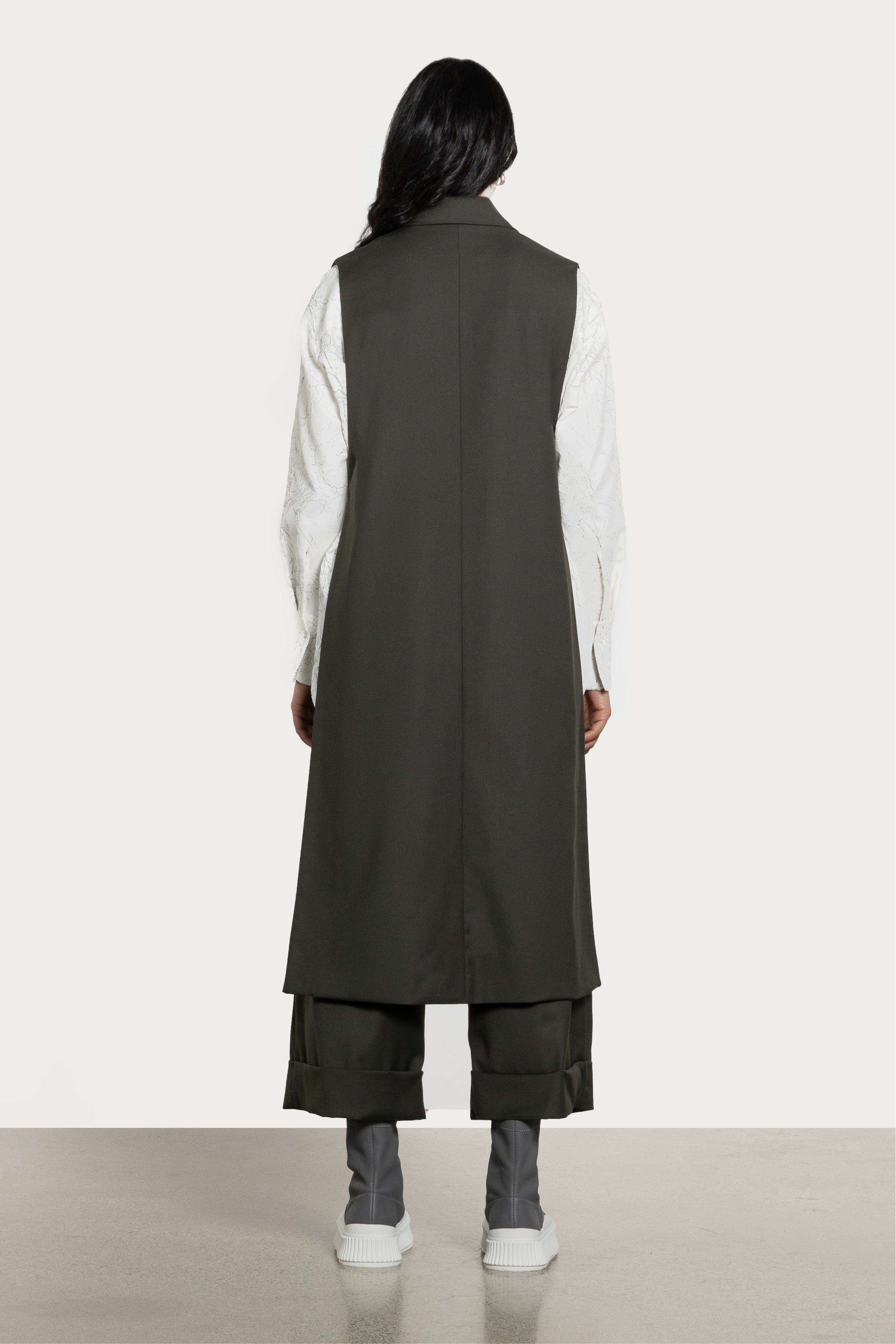 Rowena Sleeveless Split Side Jacket