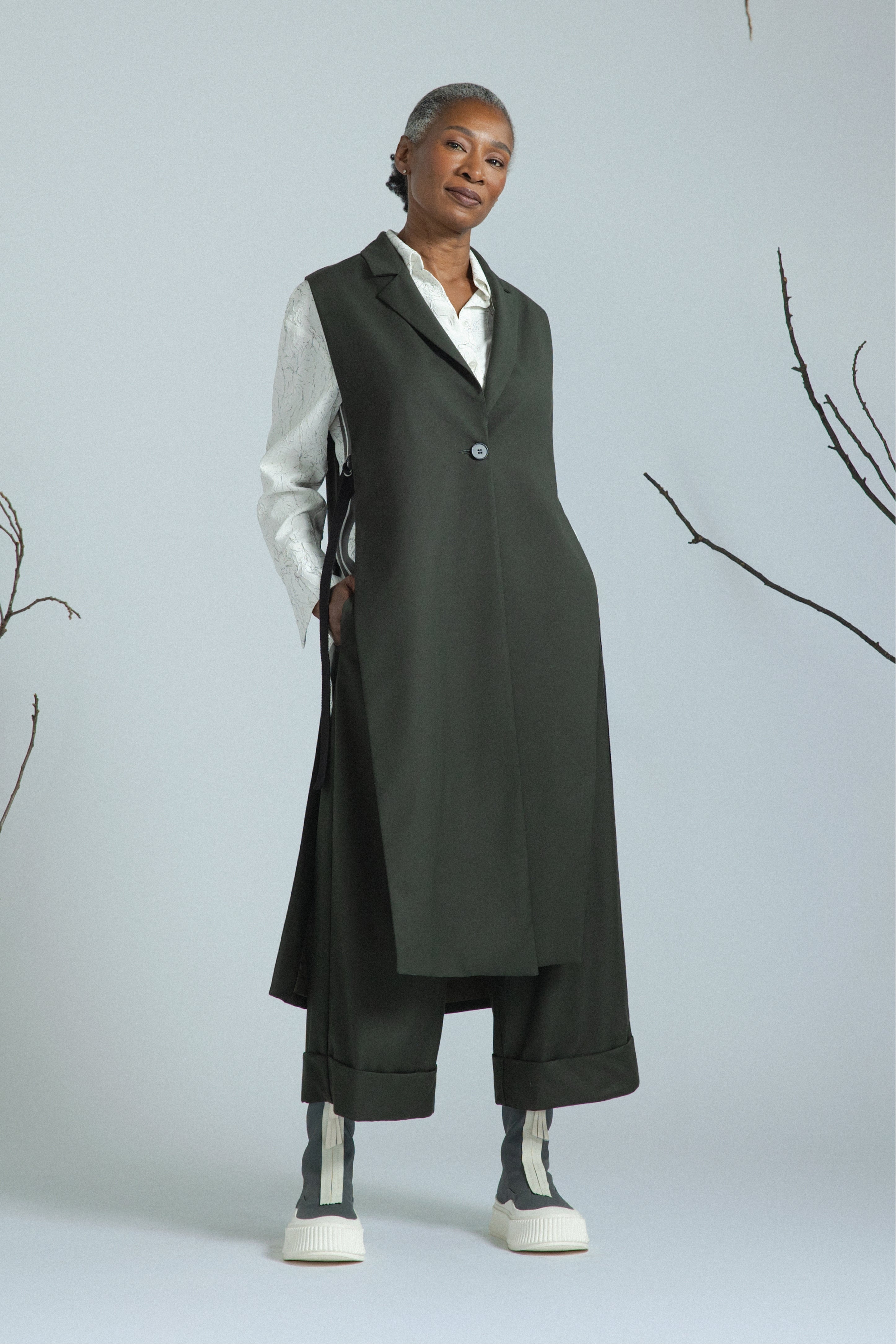 Rowena Sleeveless Split Side Jacket