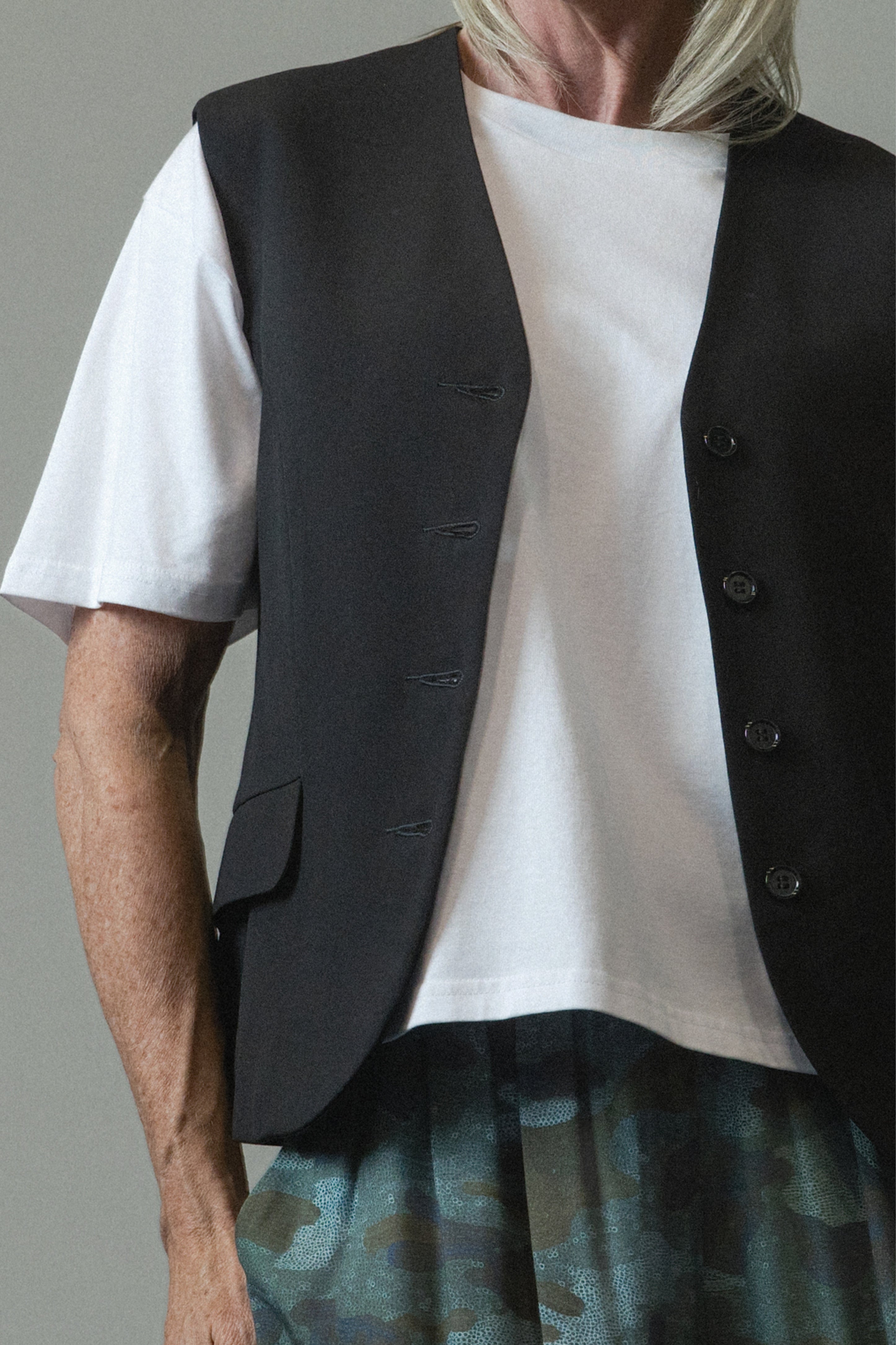 Santina V-Neck Lined Waistcoat