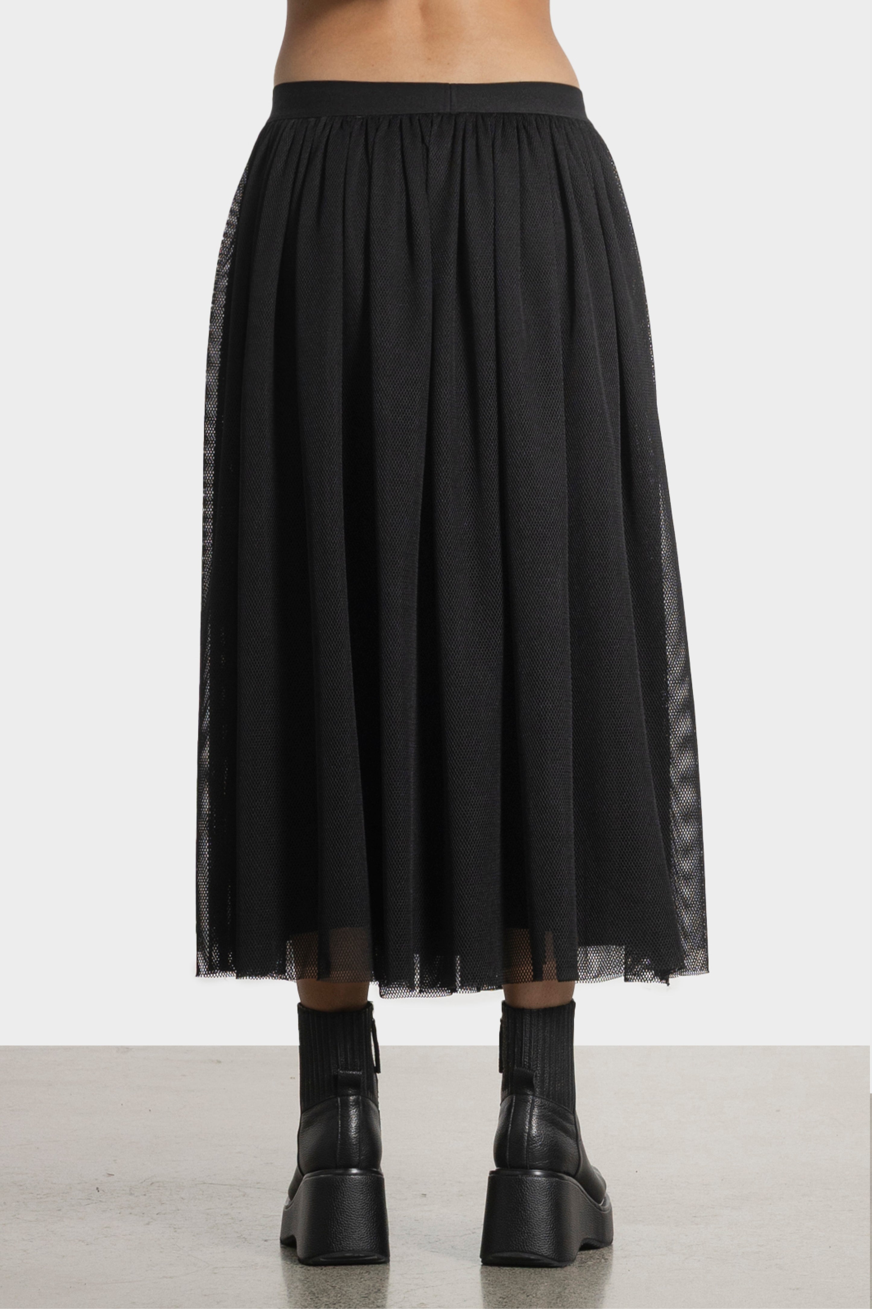 Speedy Mesh Layered Skirt