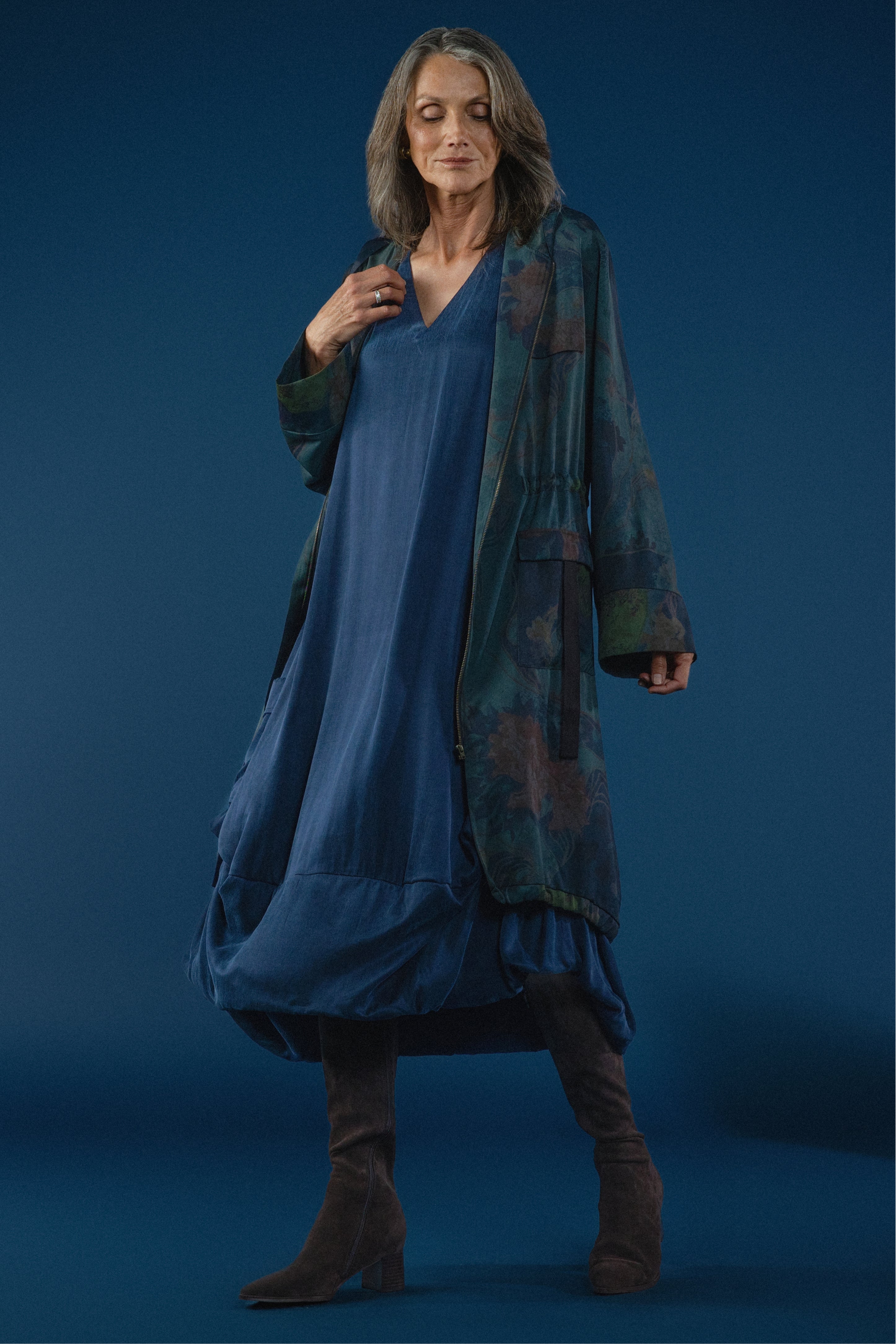 Thea V-Neck Sleeveless Midi Dress